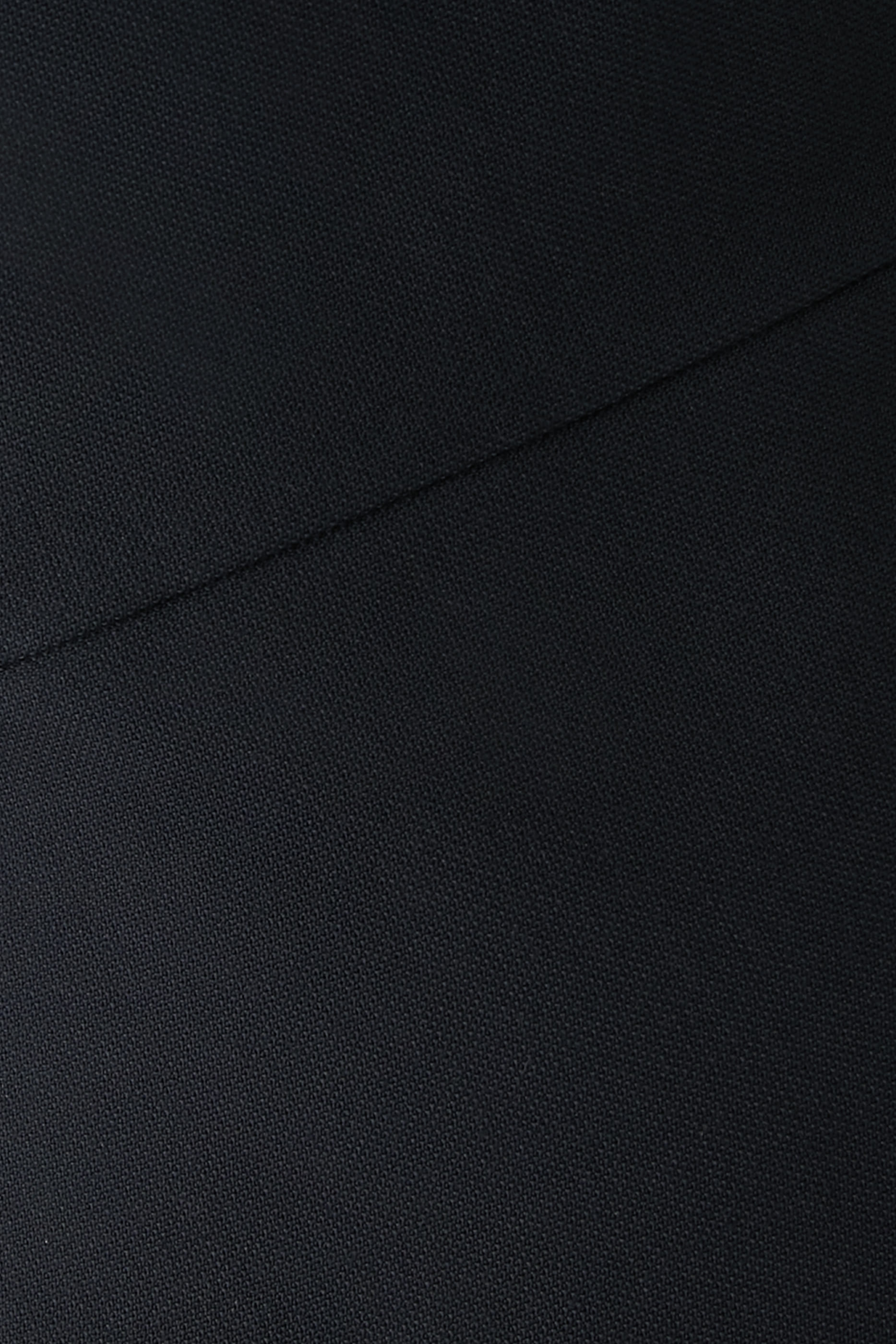 فستان بتصميم تيشيرت بأكمام طويلة وقصة ضيقة 