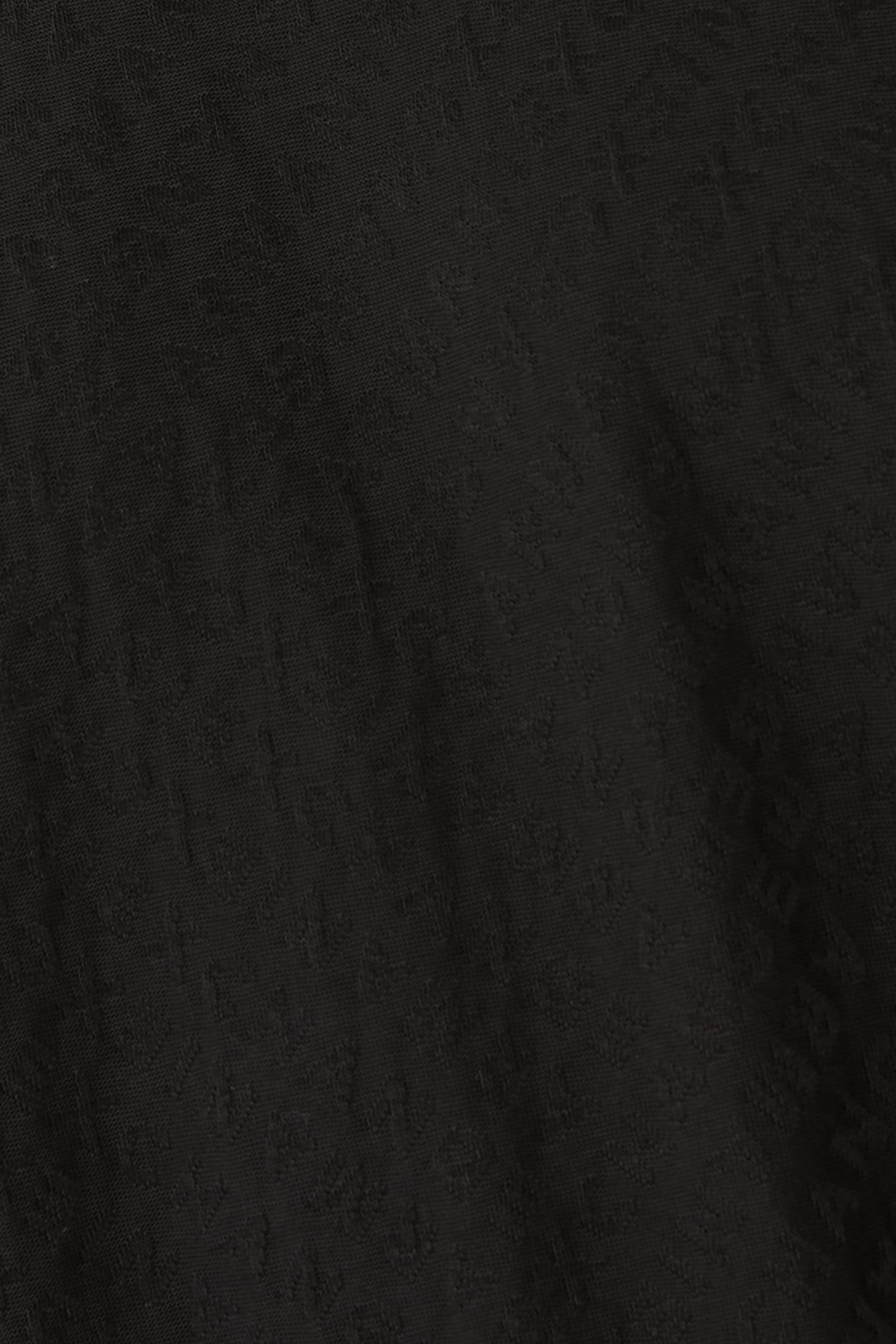  تيشيرت بشعار الماركة