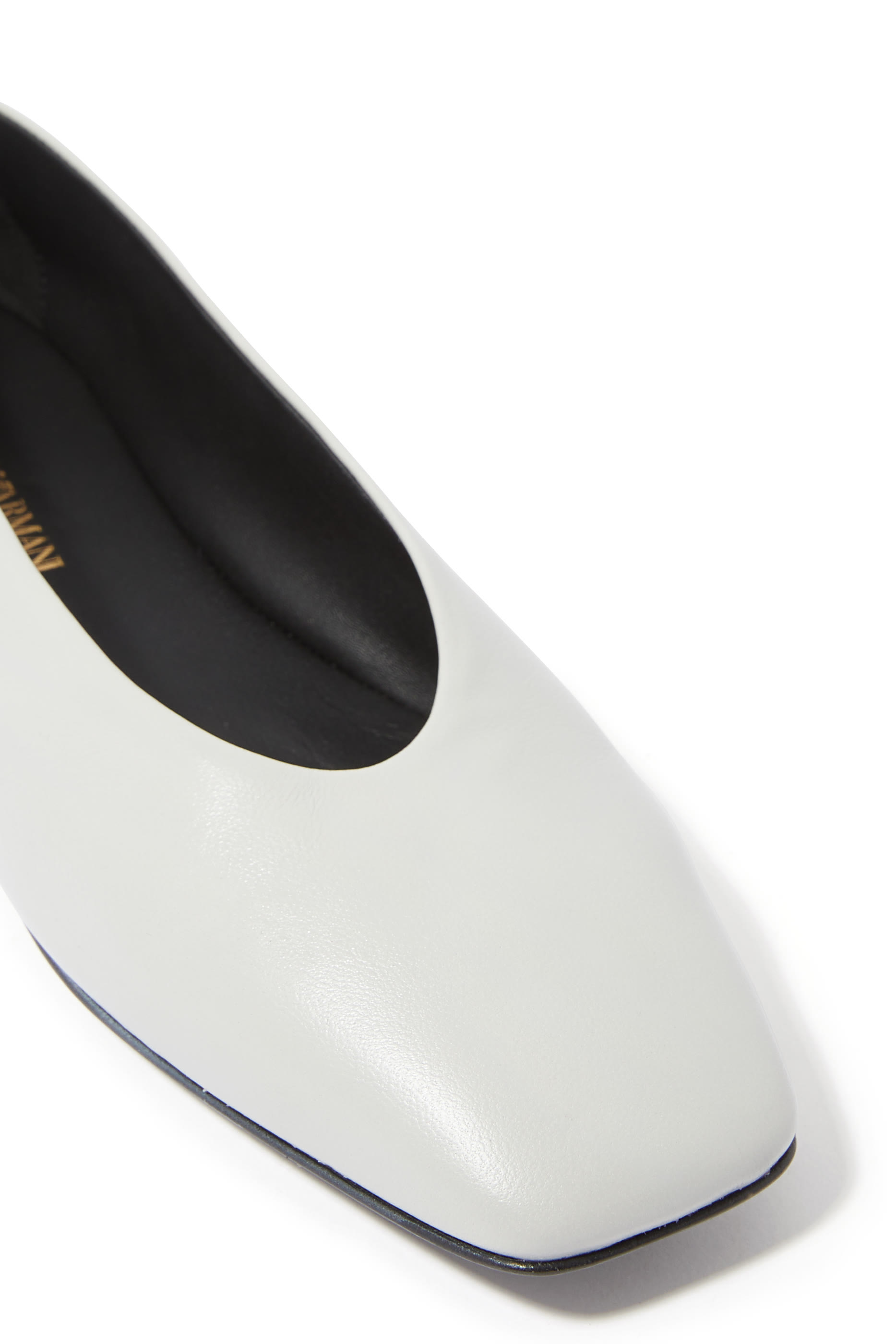 حذاء بالرينا بمقدمة مربعة جلد نابا