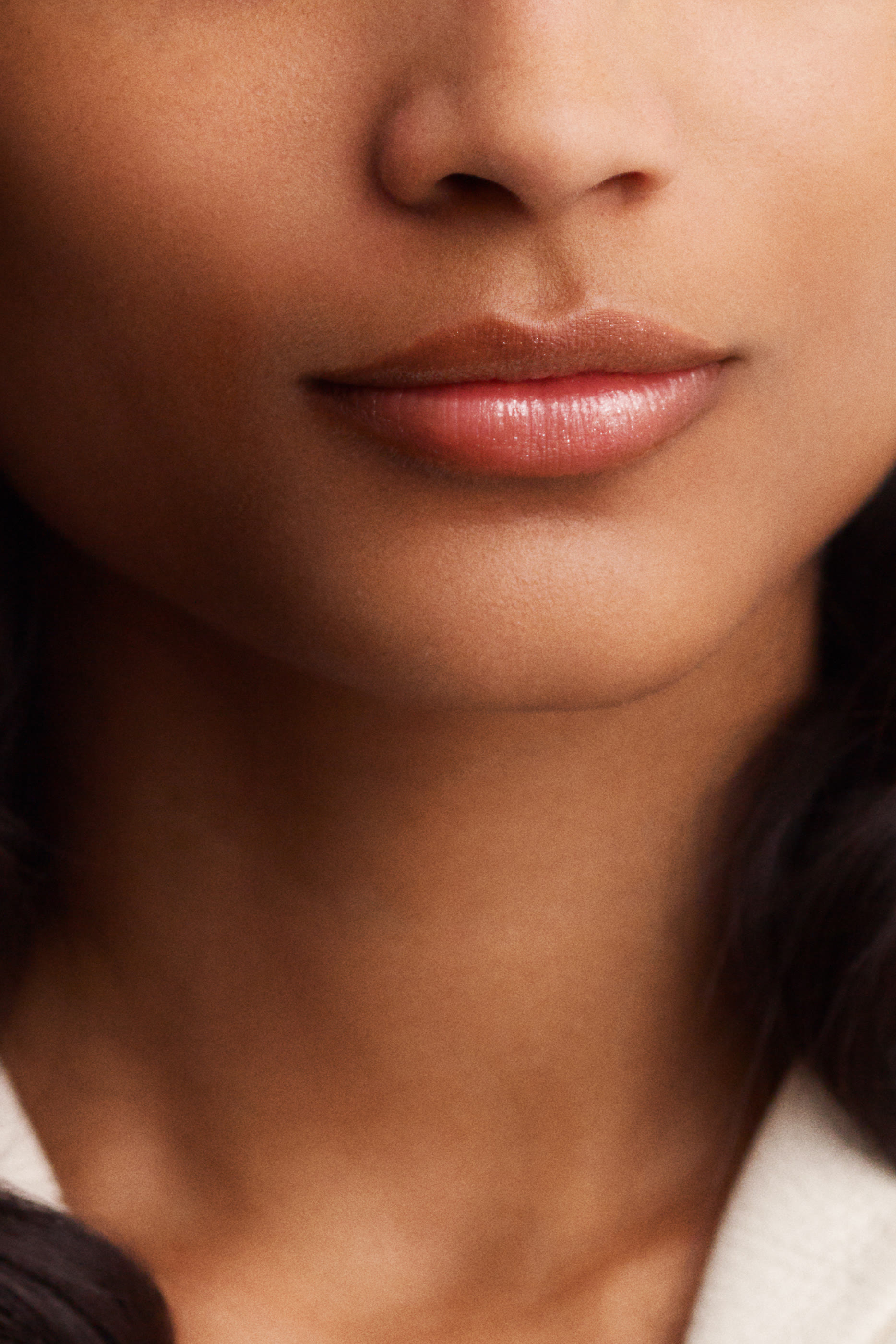 مجموعة أحمر الشفاه Rouge Hermès, عبوة لإعادة ملء ملمع الشفاه فائق اللمعة "Poppy"