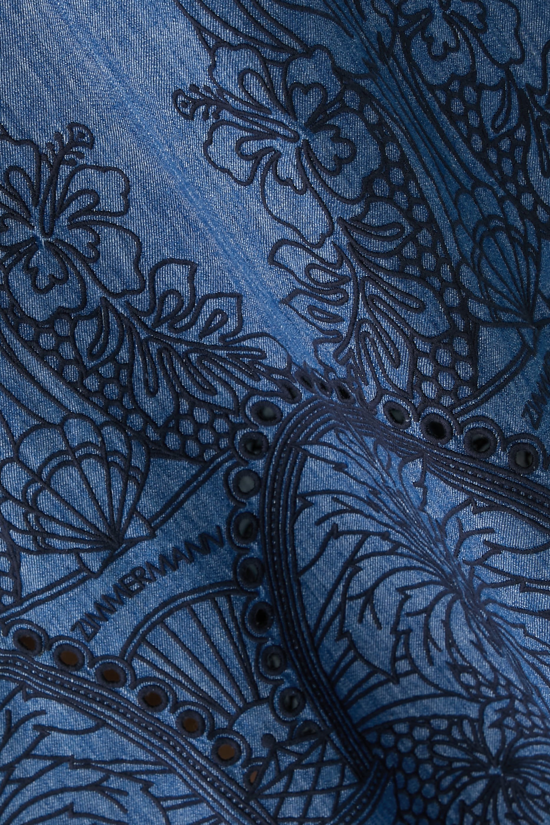 فستان كوكو مطرز دنيم