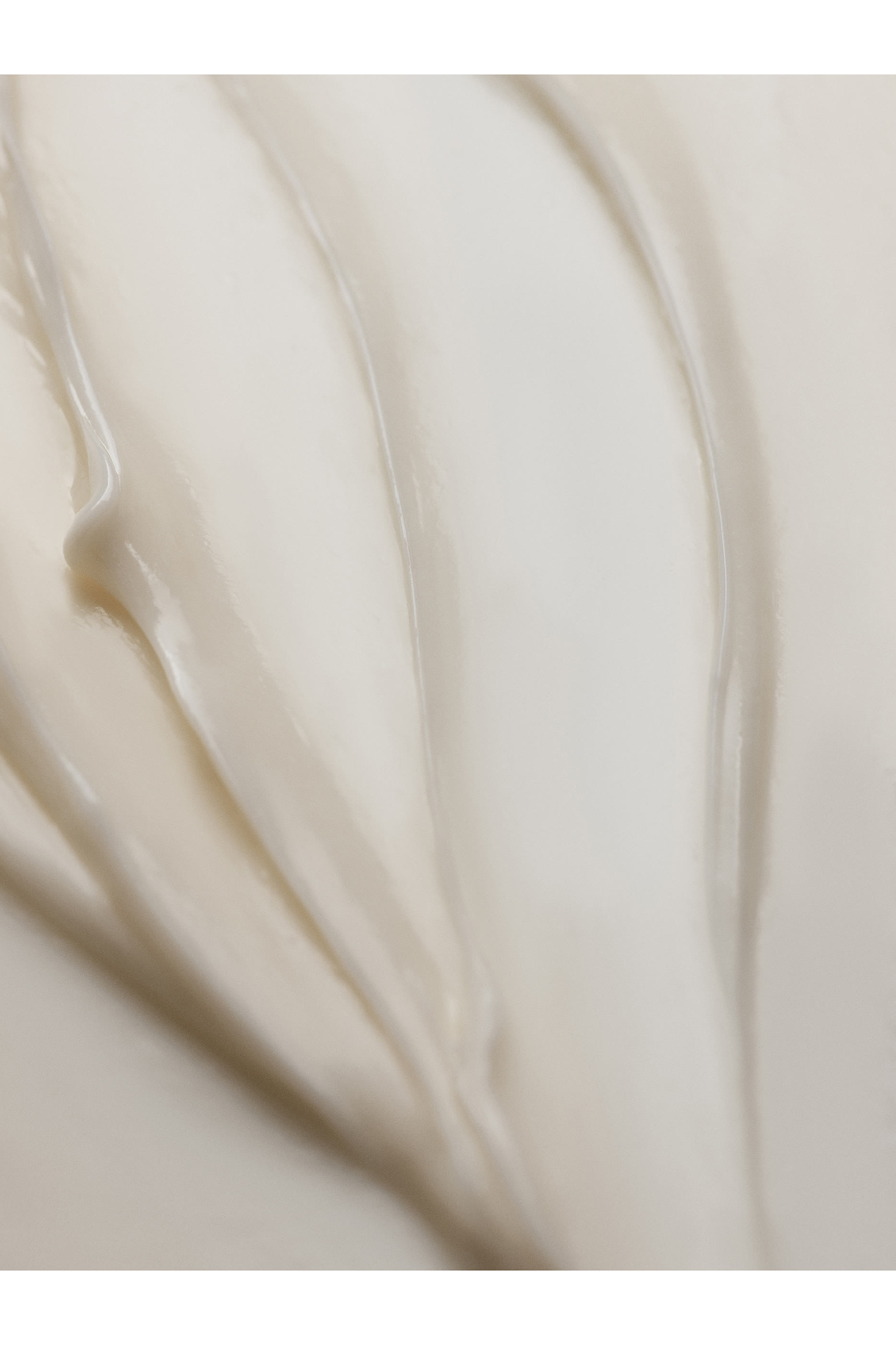 قناع مركز لتغذية الشعر والعناية به