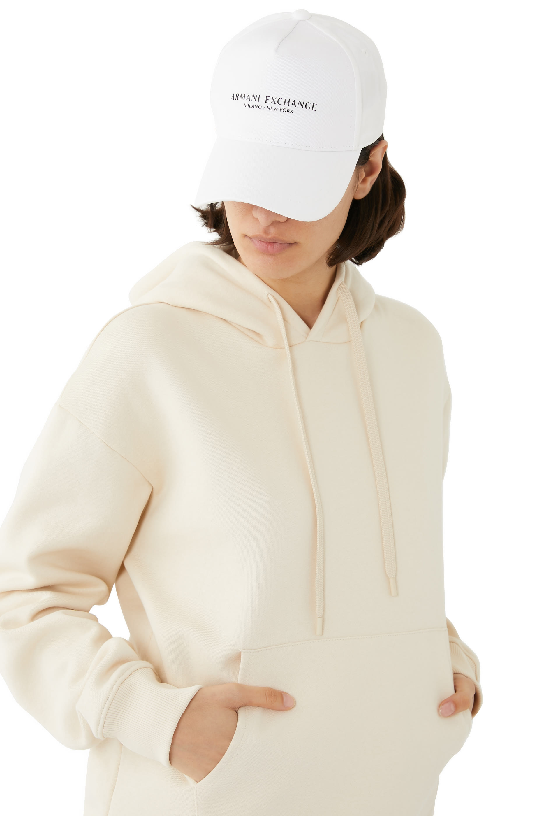 كاب بيسبول بشعار الماركة