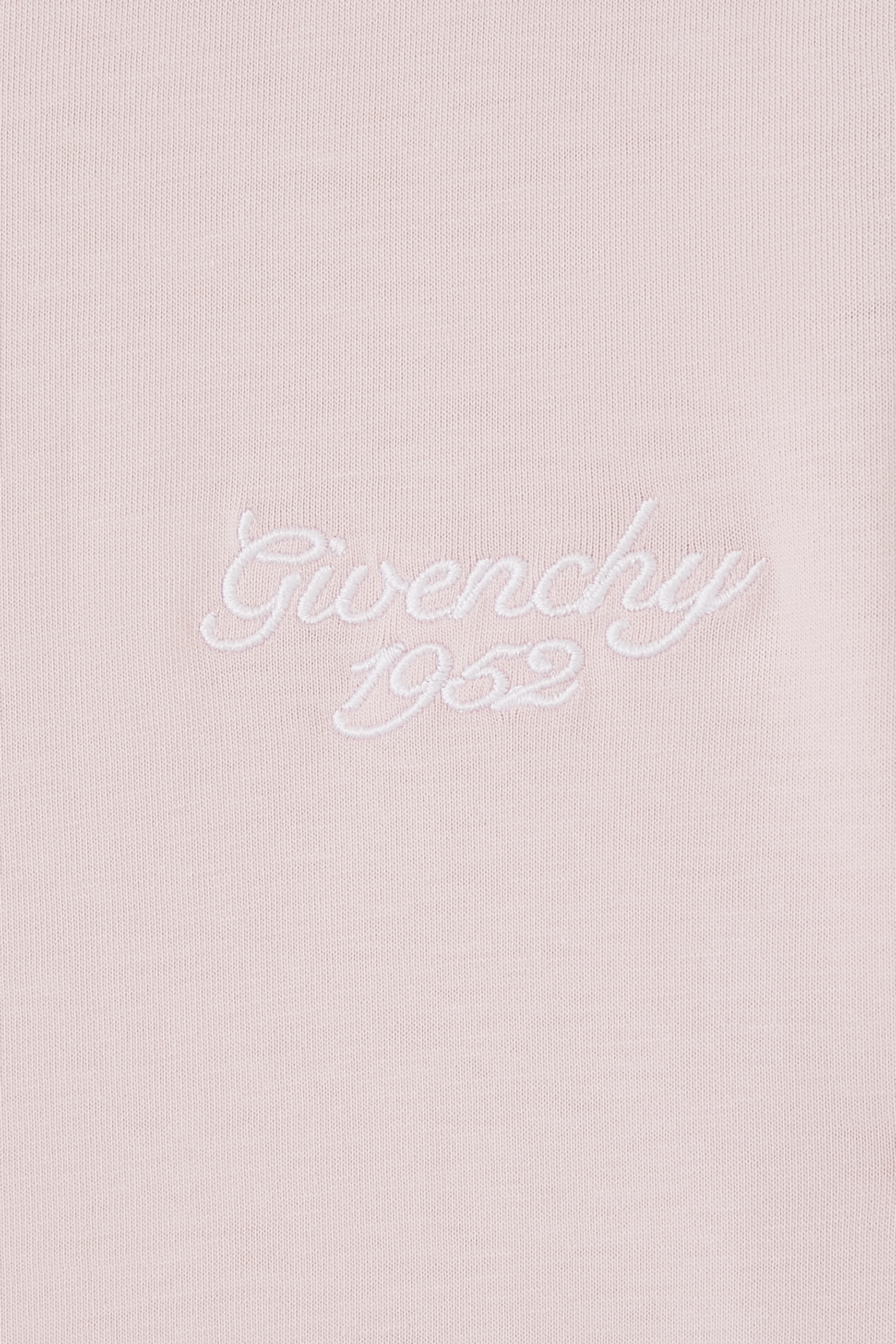 تيشيرت بشعار الماركة للأطفال