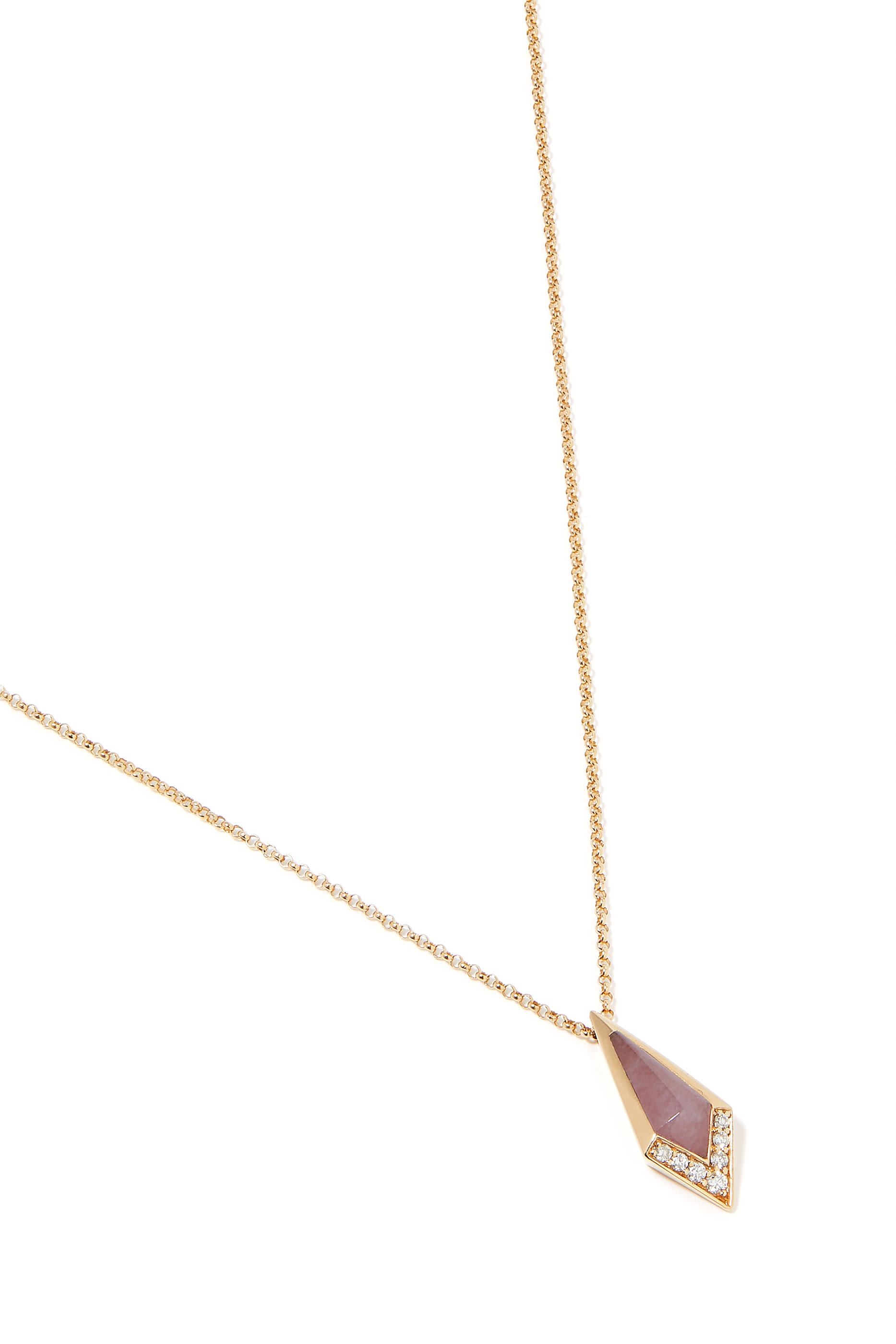 قلادة مرصعة بعرق اللؤلؤ