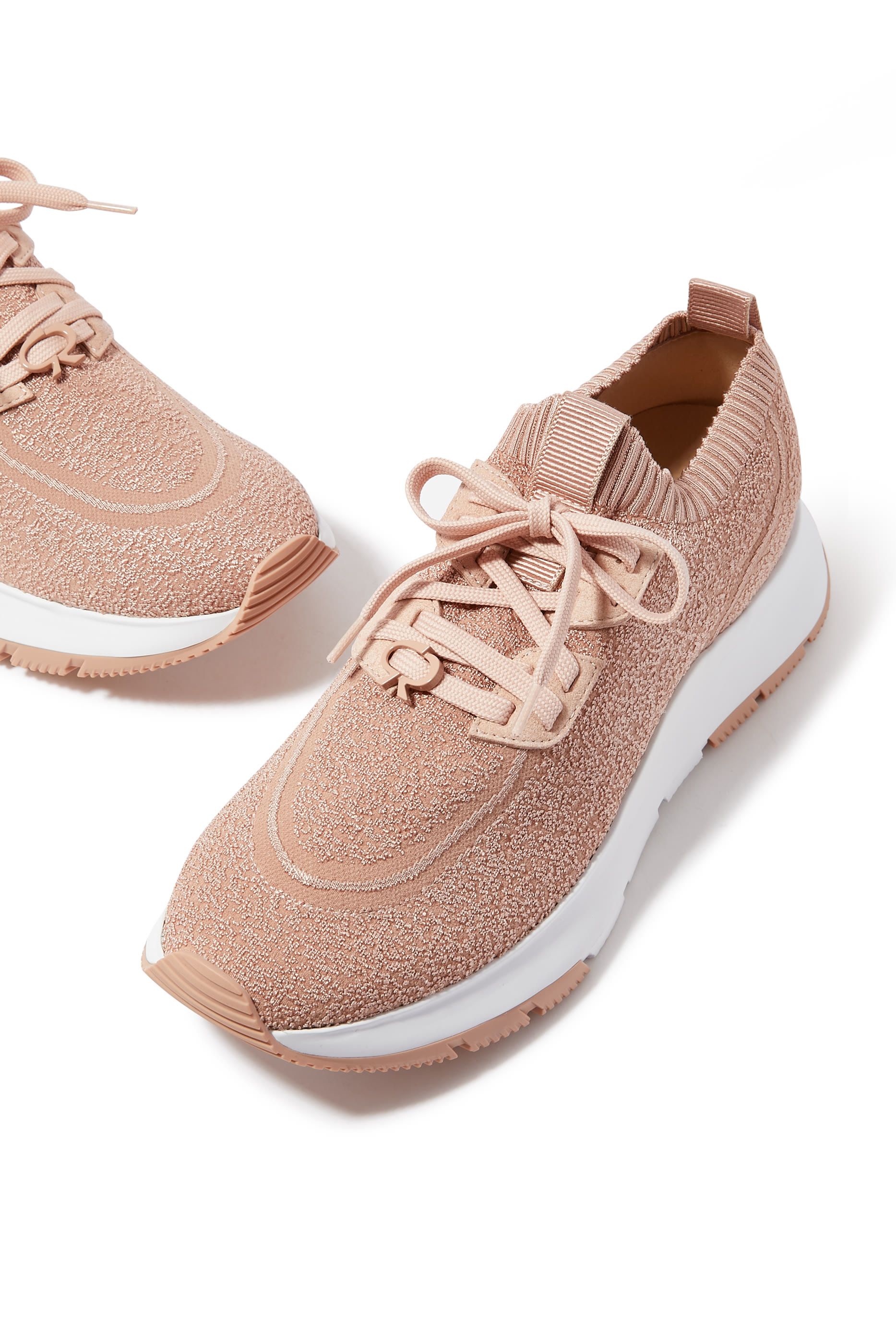 سنيكرز غلوفر مطاطي غوبليه