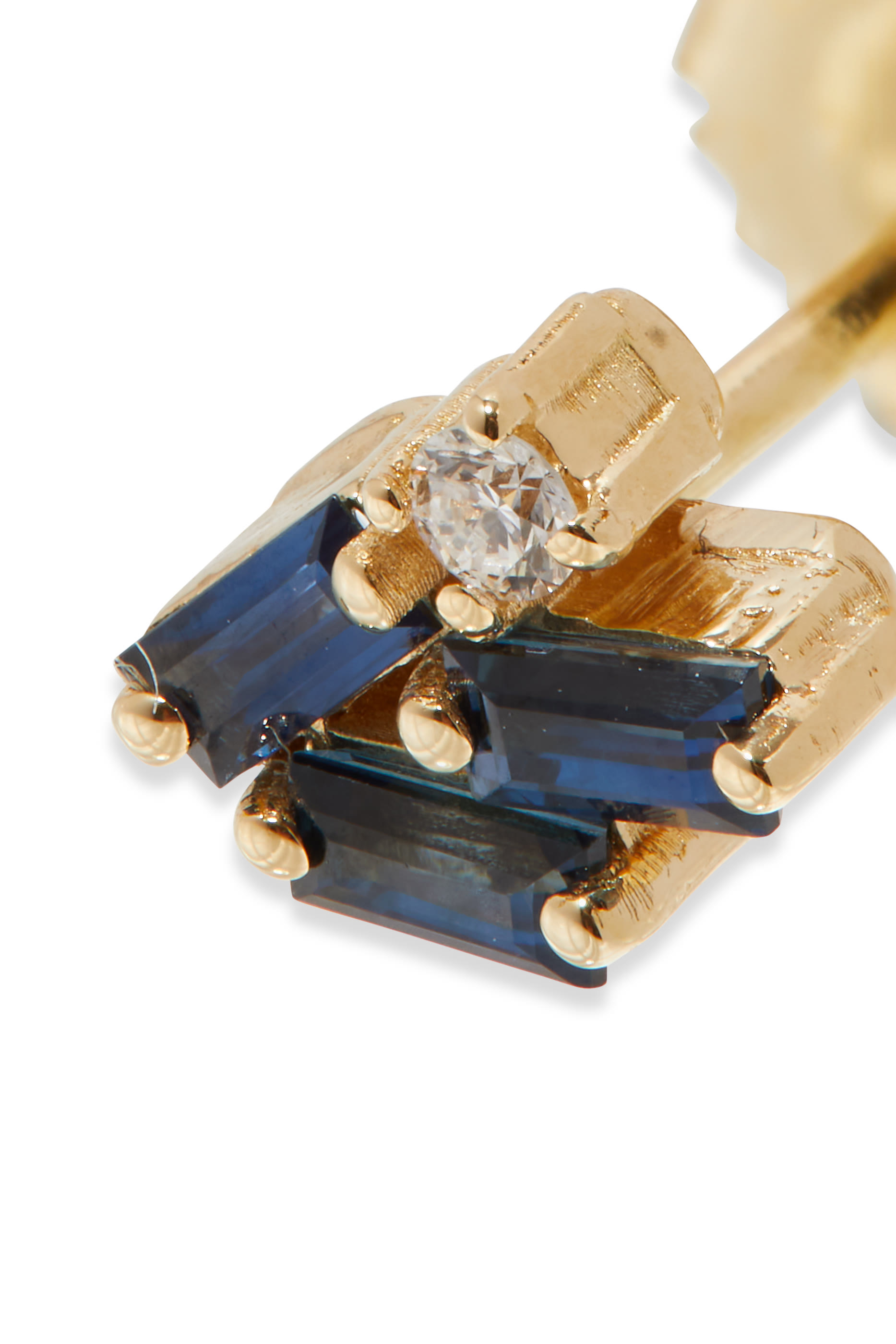 أقراط إيفا مرصعة بياقوت أزرق