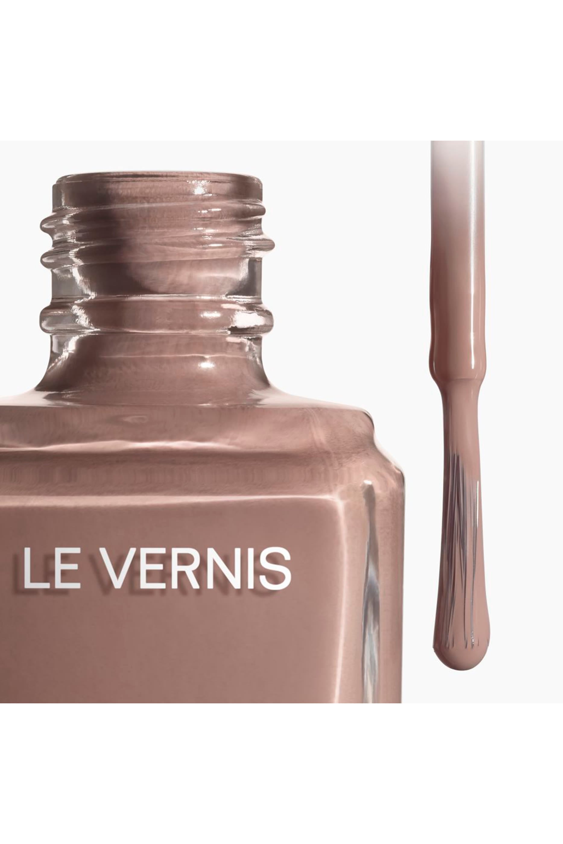 طلاء أظافر Chanel LE VERNIS