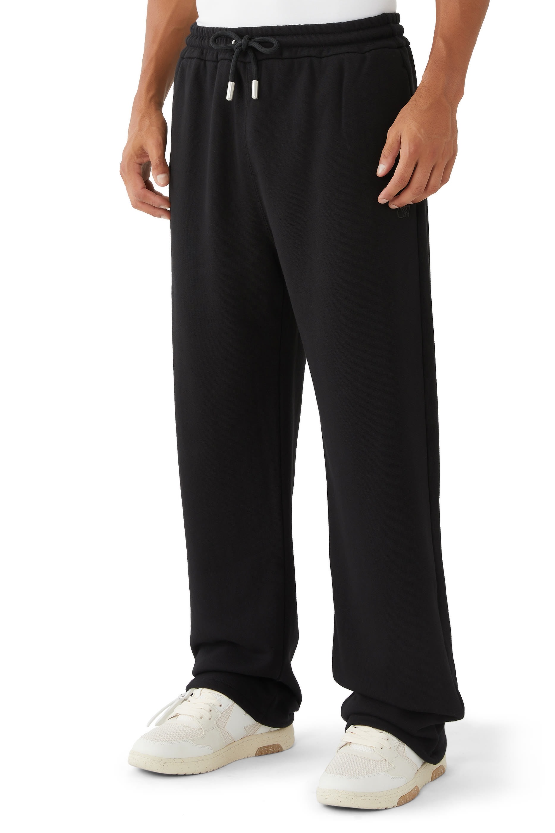 بنطال رياضي بأساور وقصة ضيقة وشعار الماركة