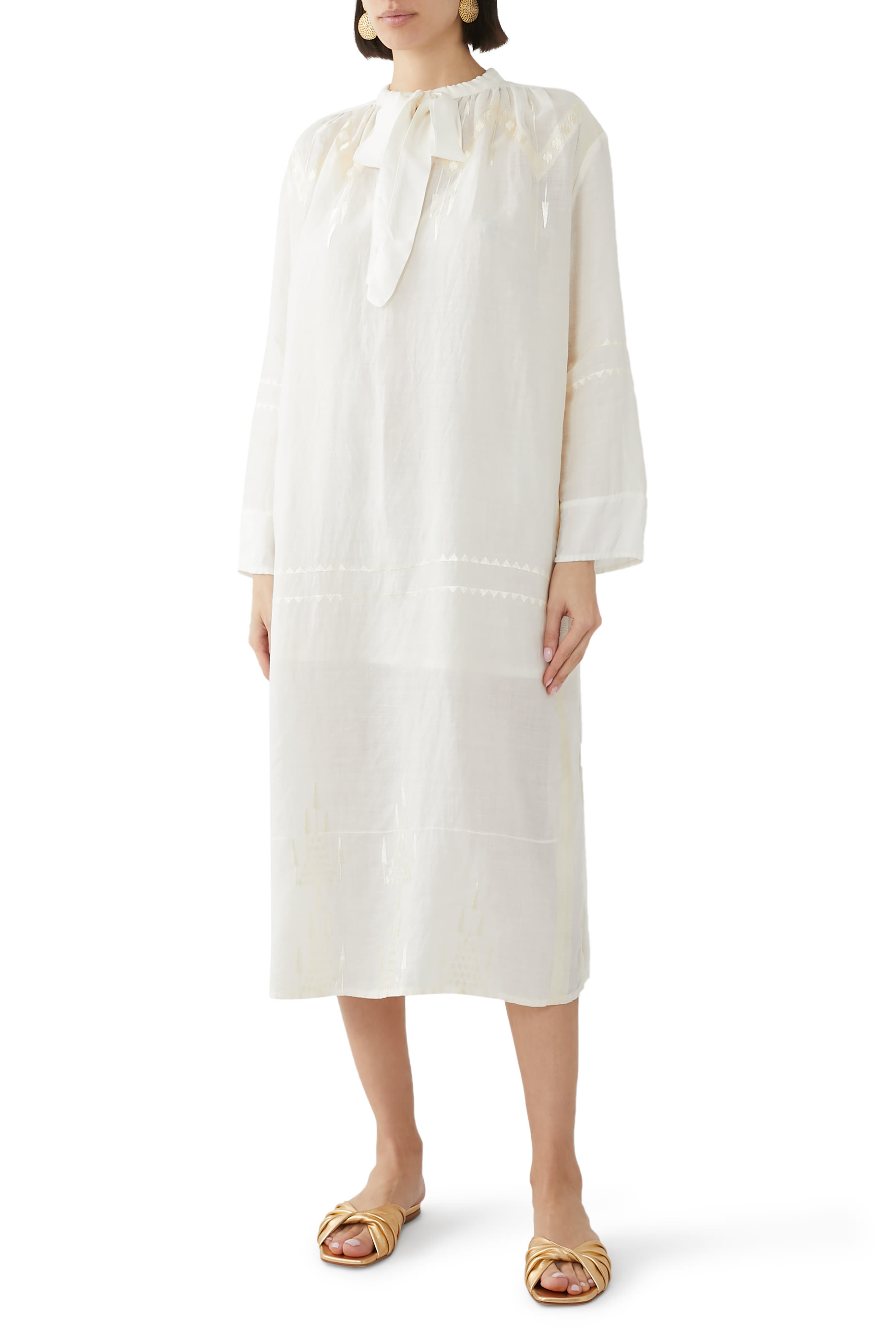 فستان متوسط الطول بأكمام طويلة ورباط في الأمام