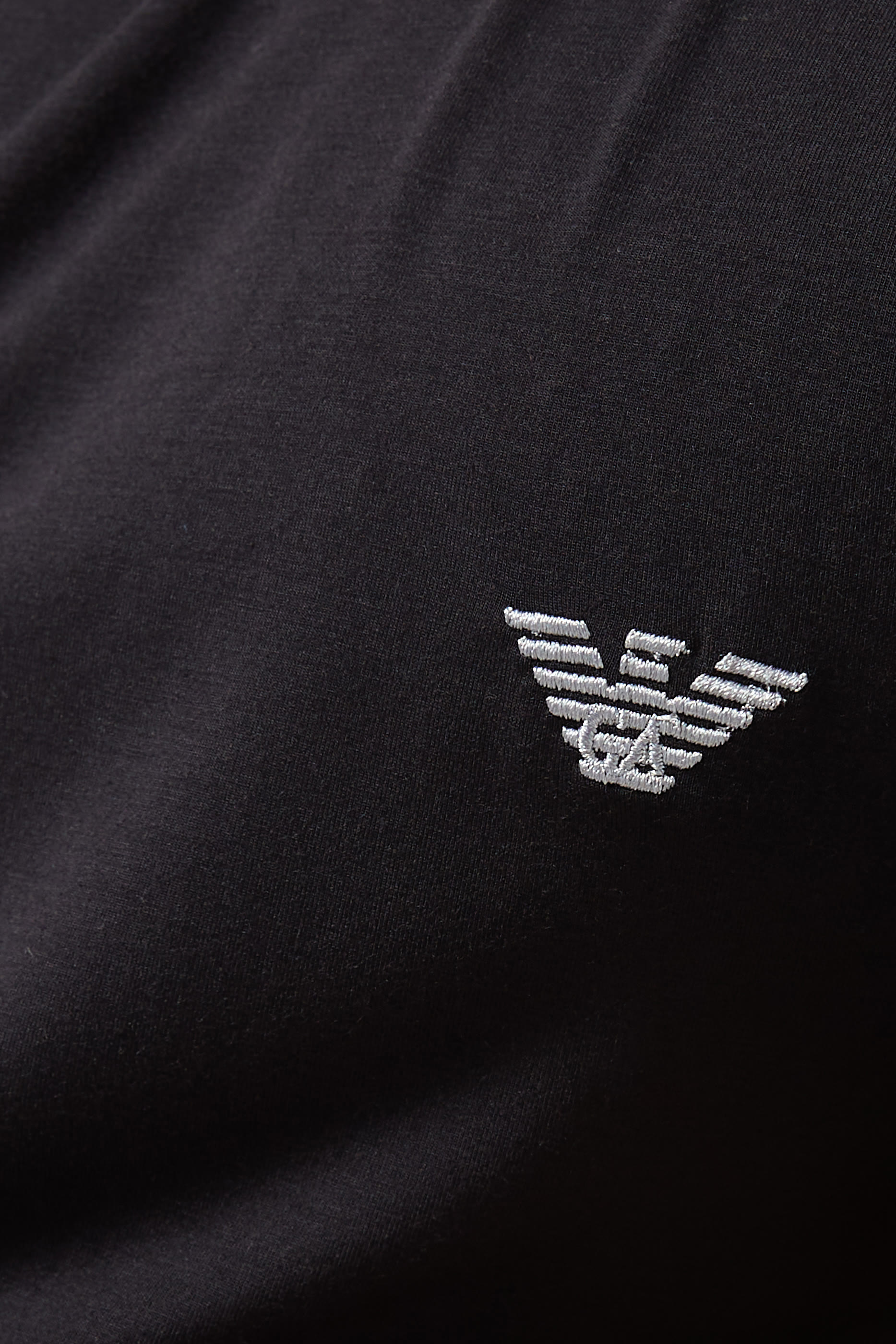 تيشيرت بشعار الماركة قطن