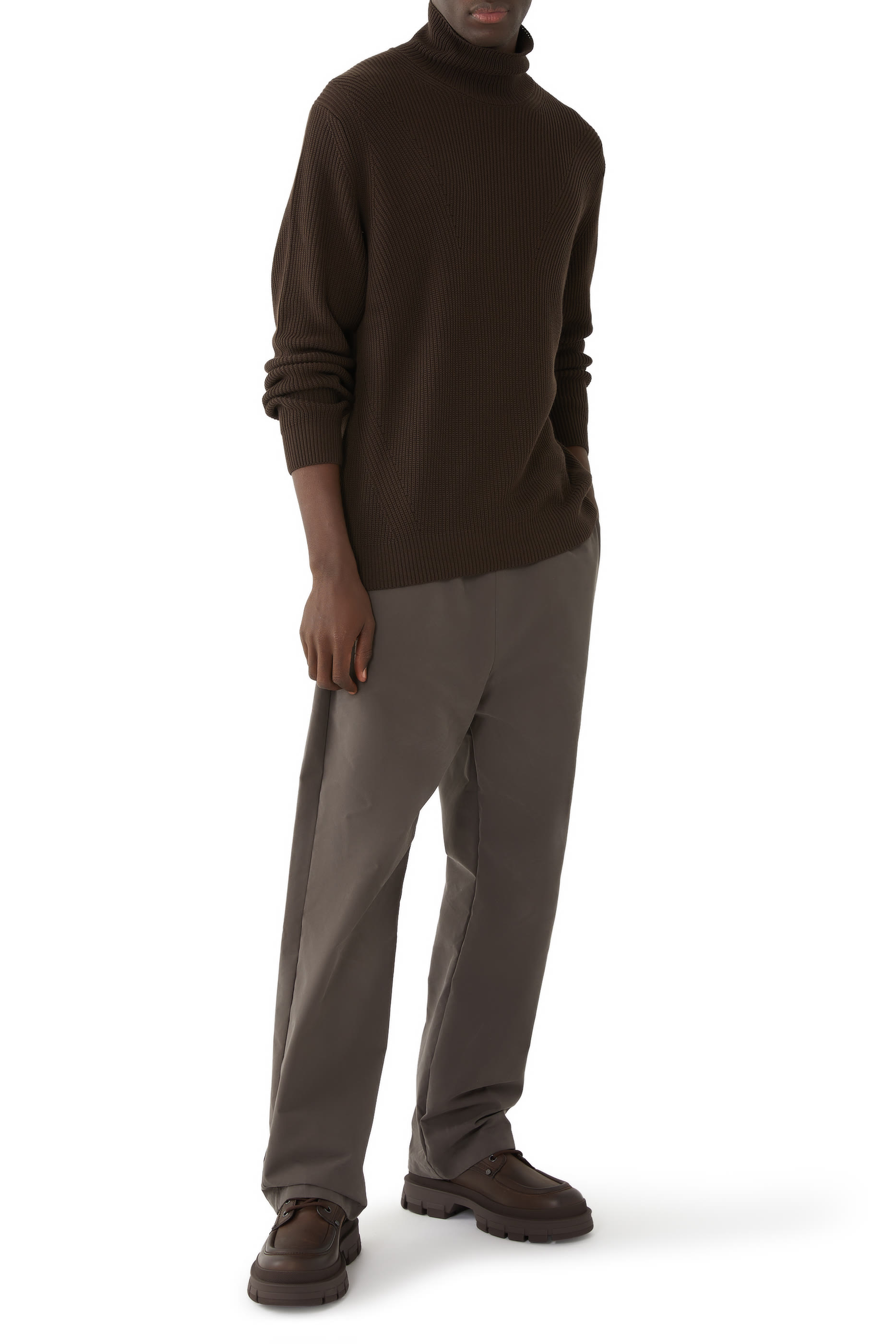 بوت هيفيا بطول الكاحل