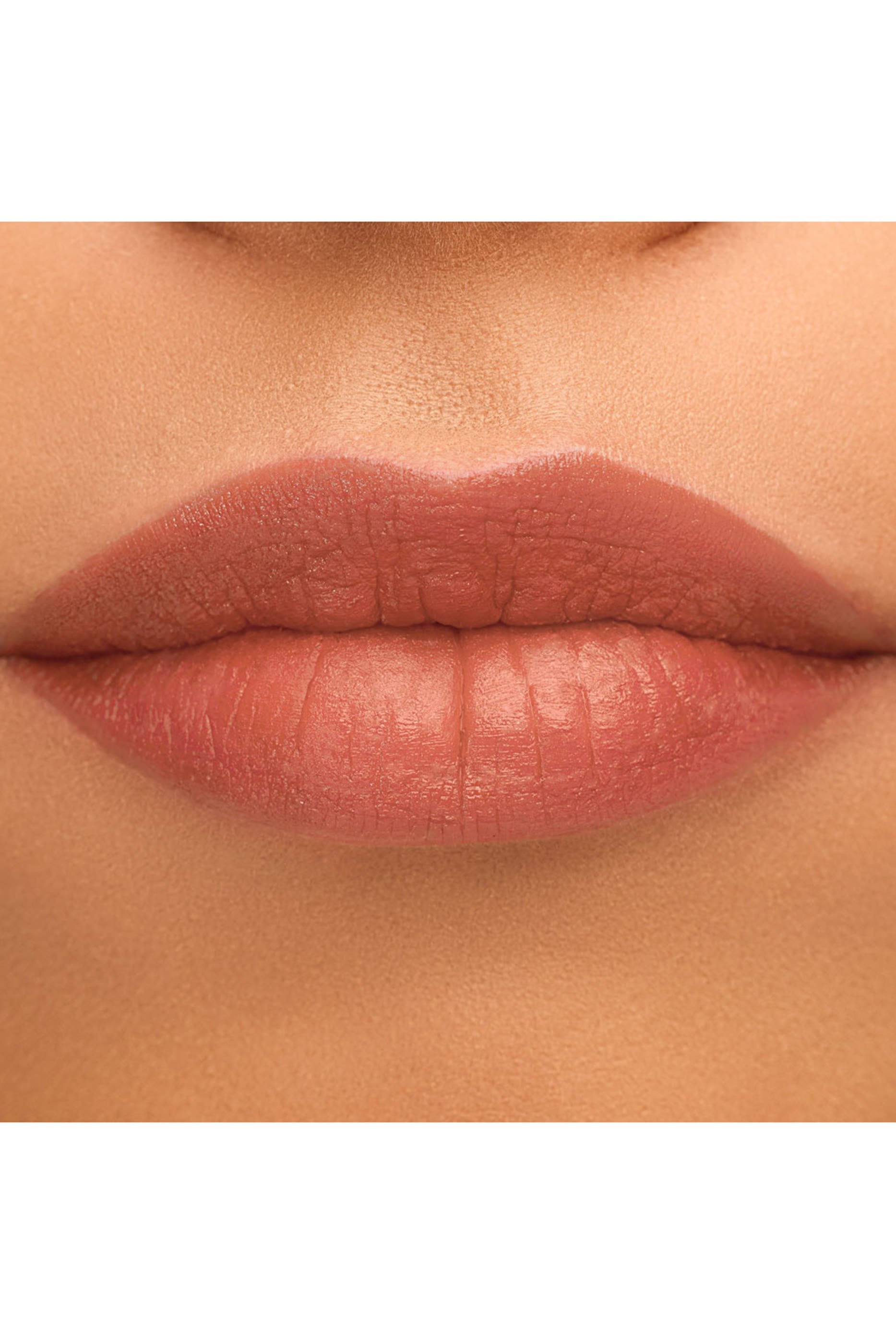 أحمر شفاه سليم كوتورغير لامع