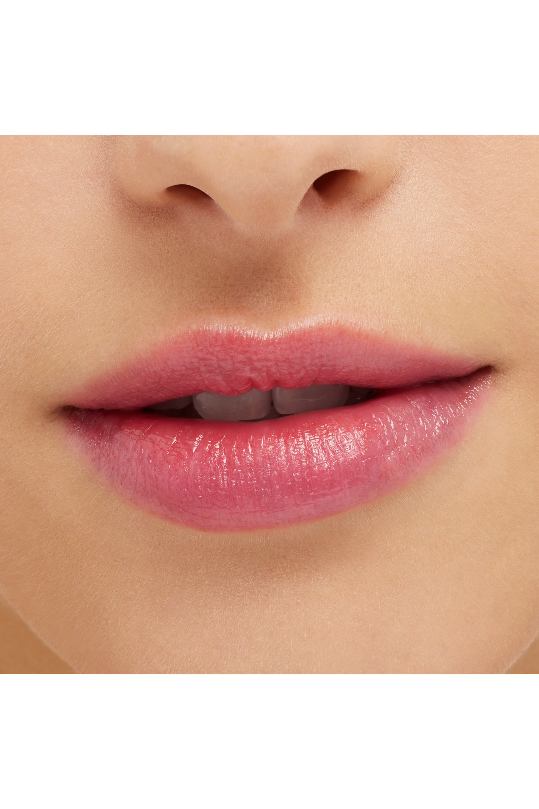 مرطب الشفاه جلو بلاي