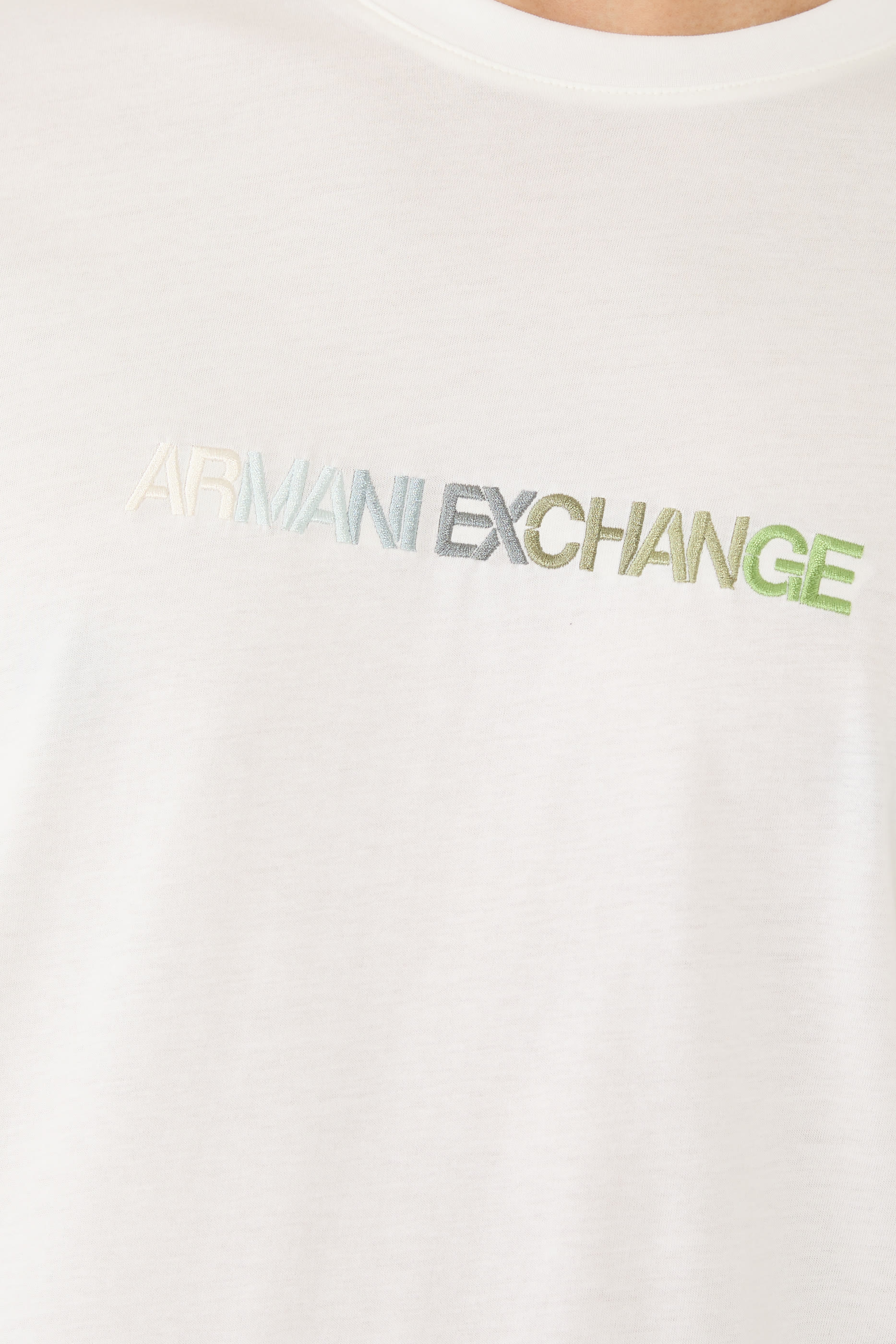 تيشيرت بقصة ضيقة قطن