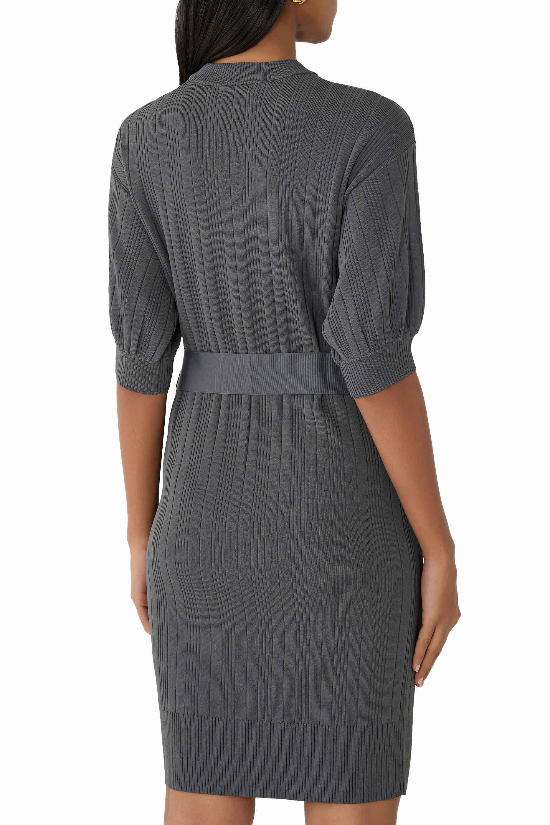 فستان مضلع متوسط الطول بحزام