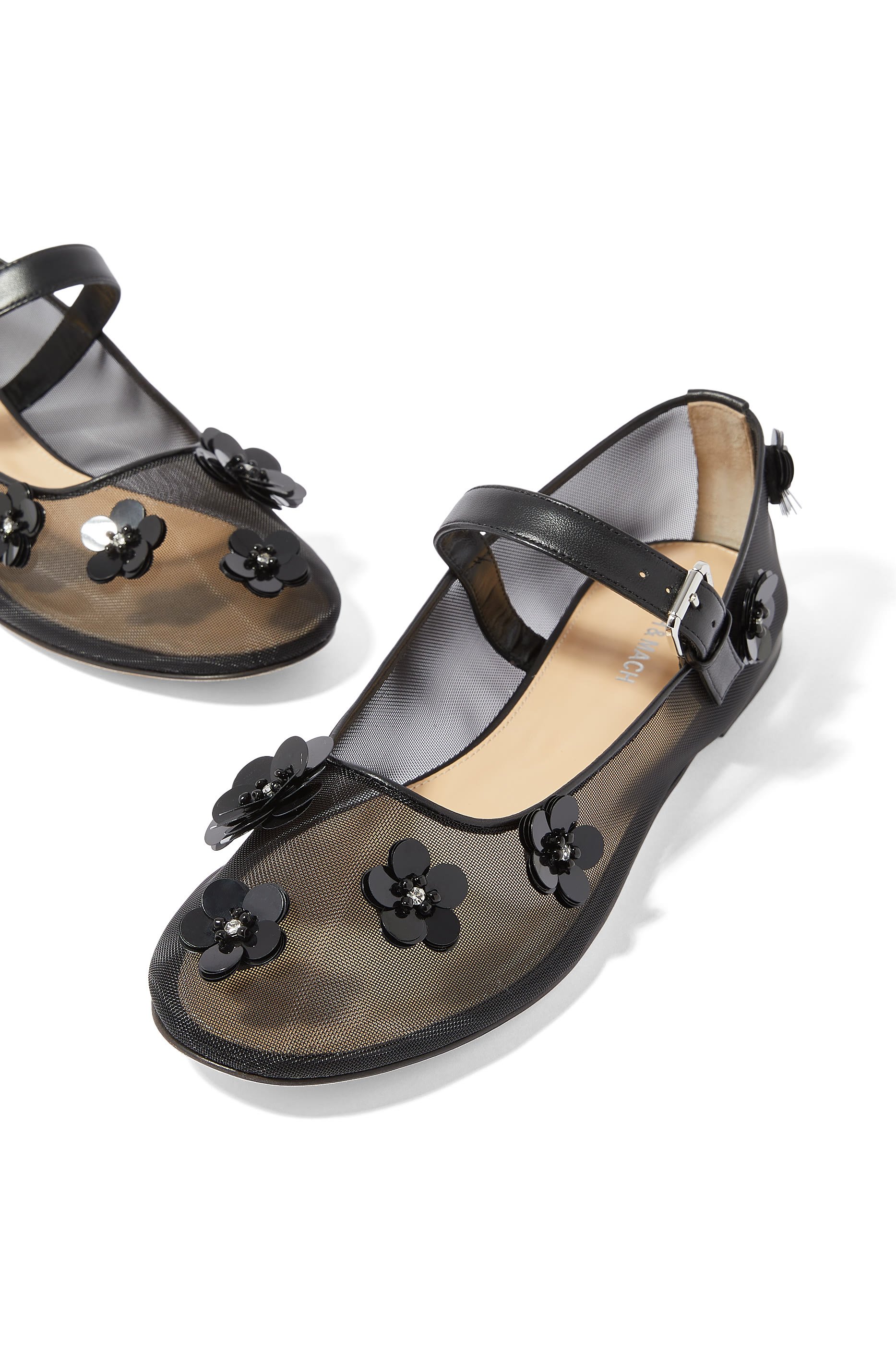 حذاء باليرينا مطرز بزهور بكعب مسطح قماش شبكي