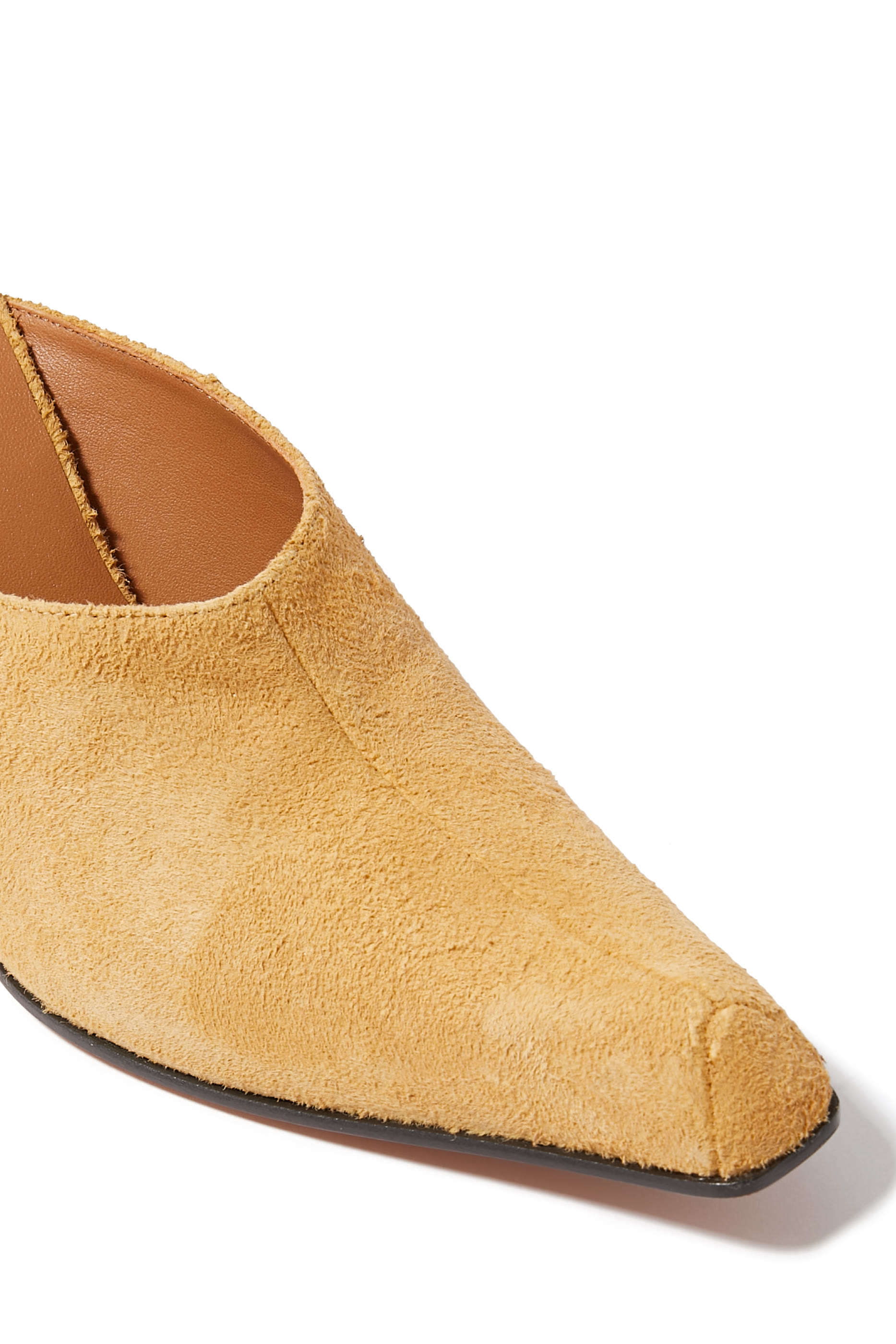 حذاء سويفل 90 مفتوح من الخلف