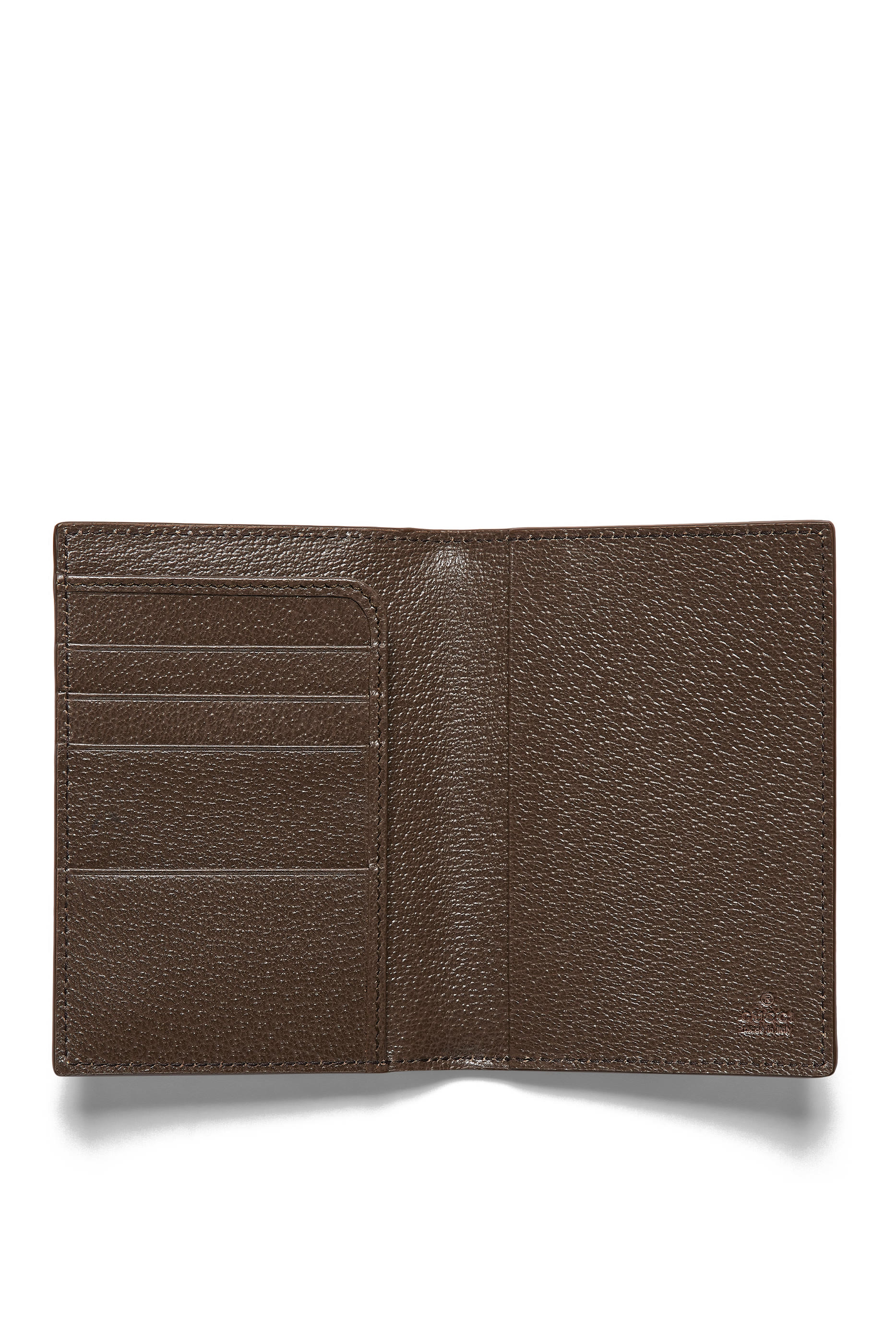 حافظة جواز سفر بنقشة حرفي شعار الماركة