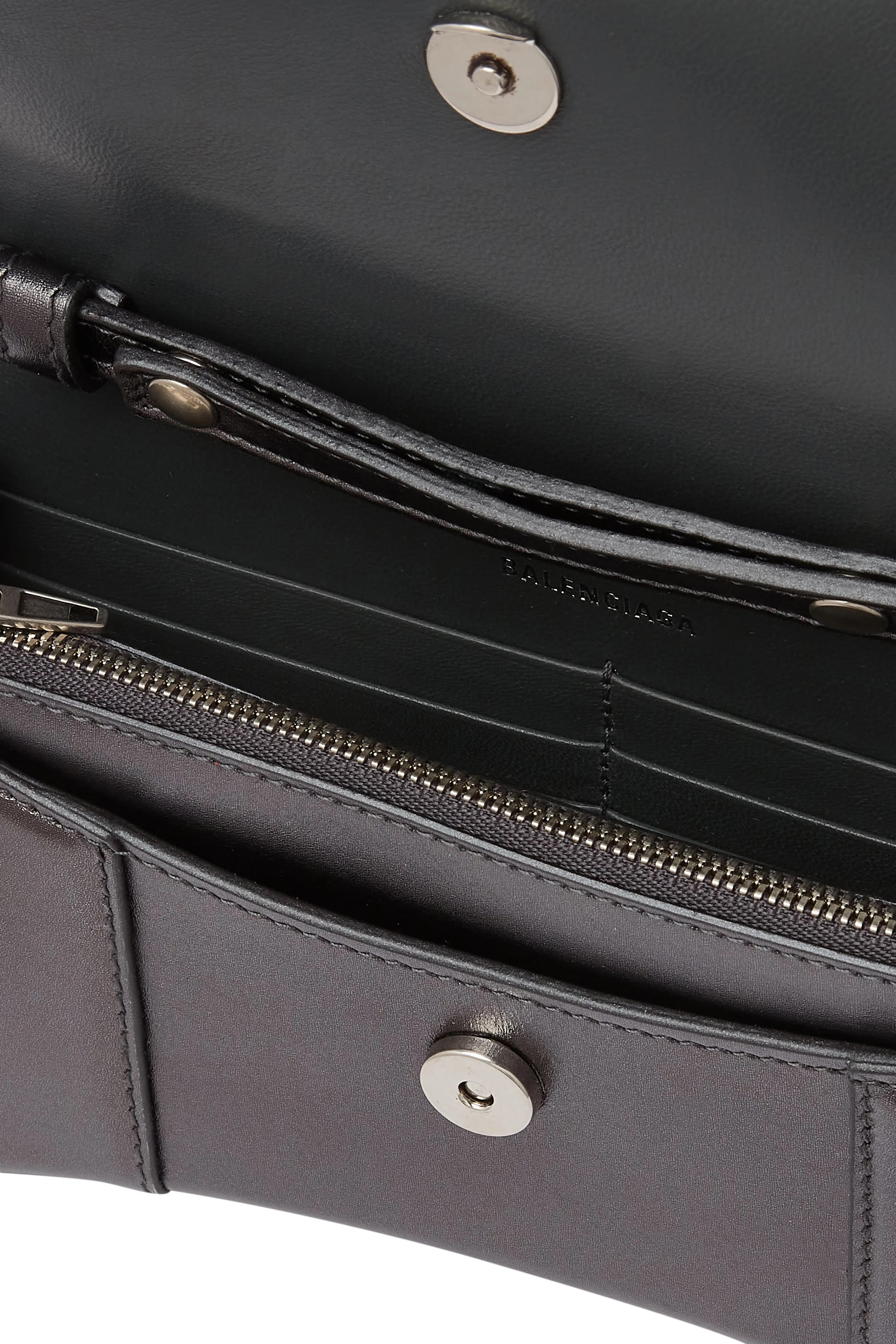 محفظة اورجلاس بسلسلة