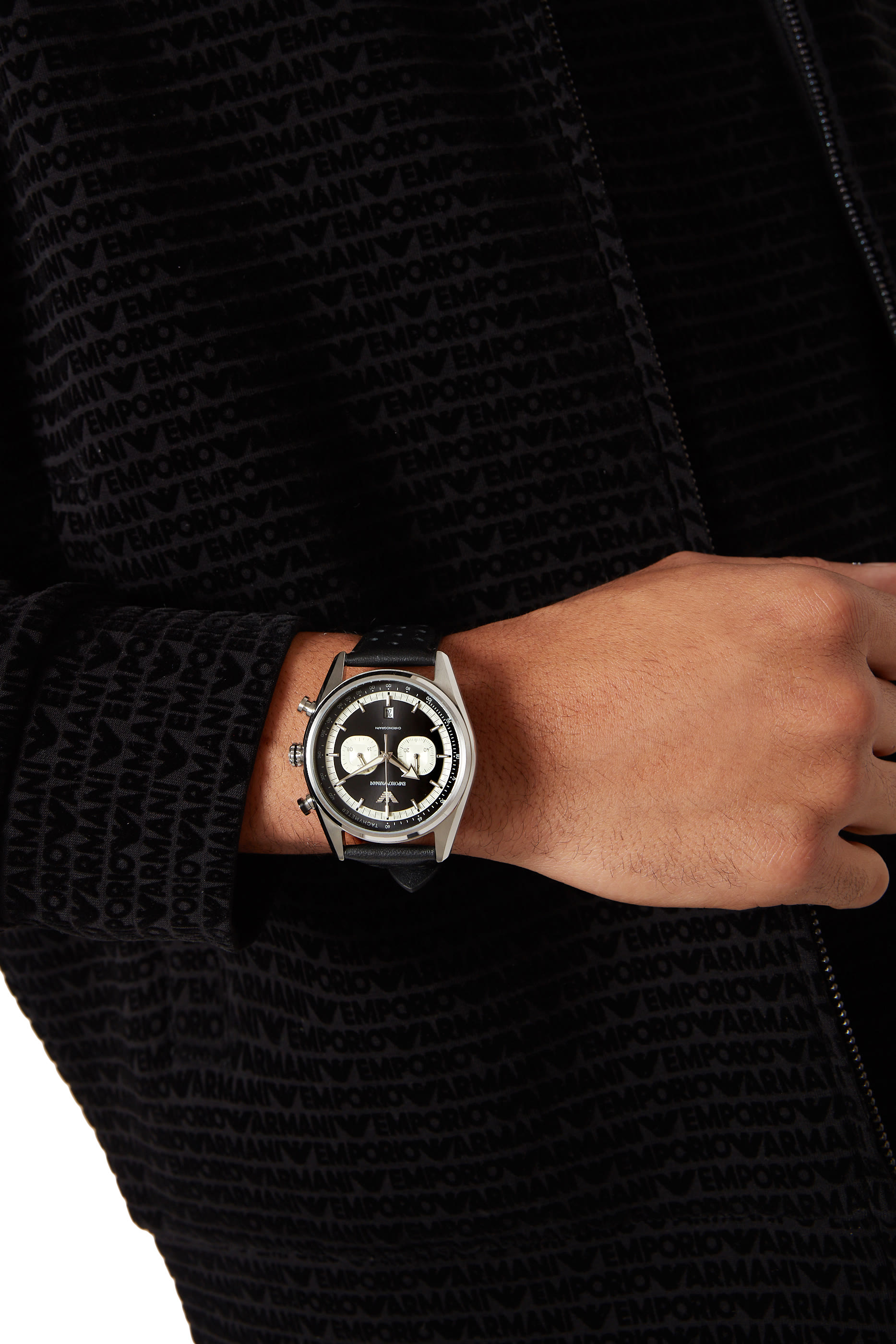 ساعة كرونوغراف جلد