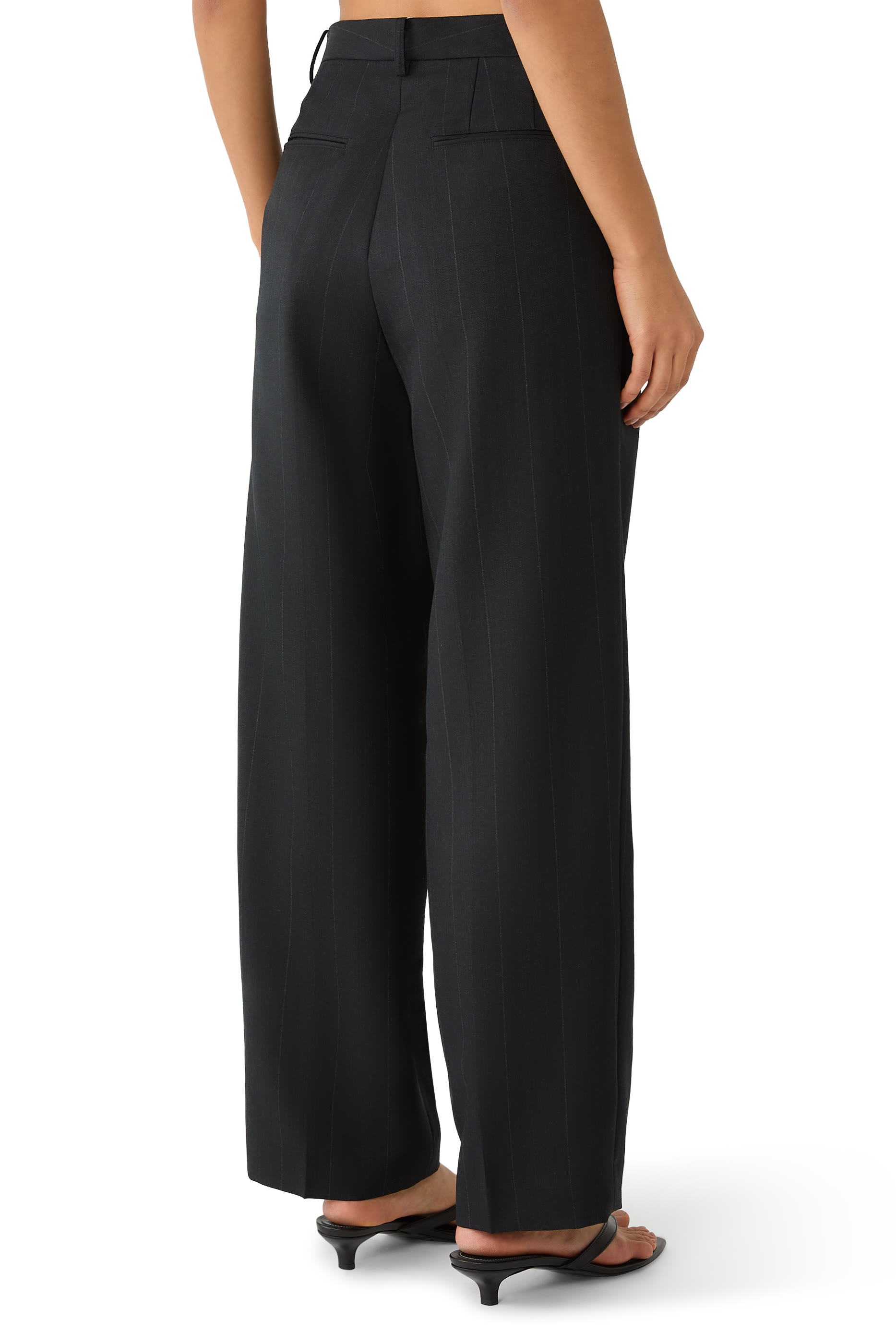 بنطال بطيتين