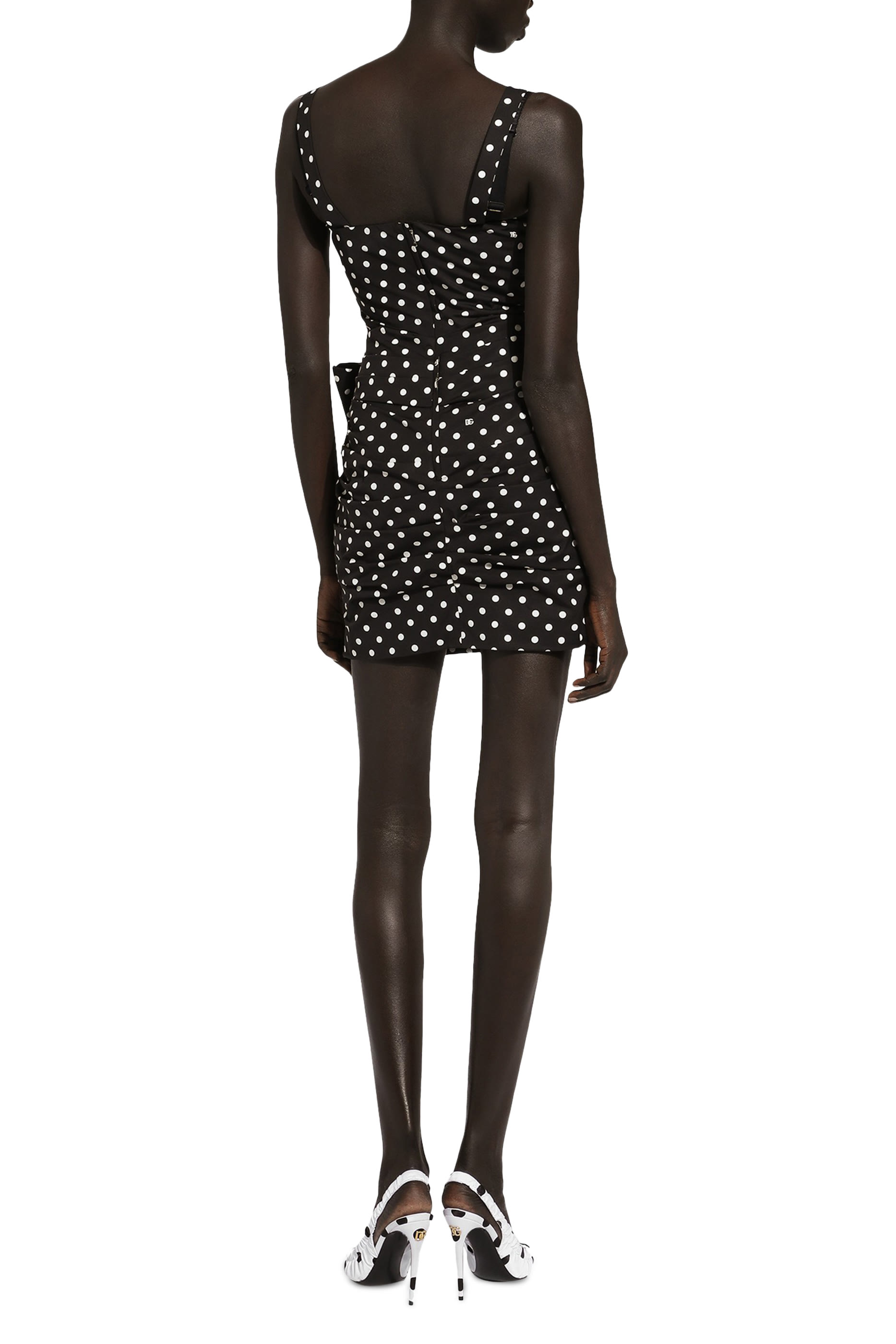 فستان قصير بربطة فيونكة ونقشة نقاط قطن