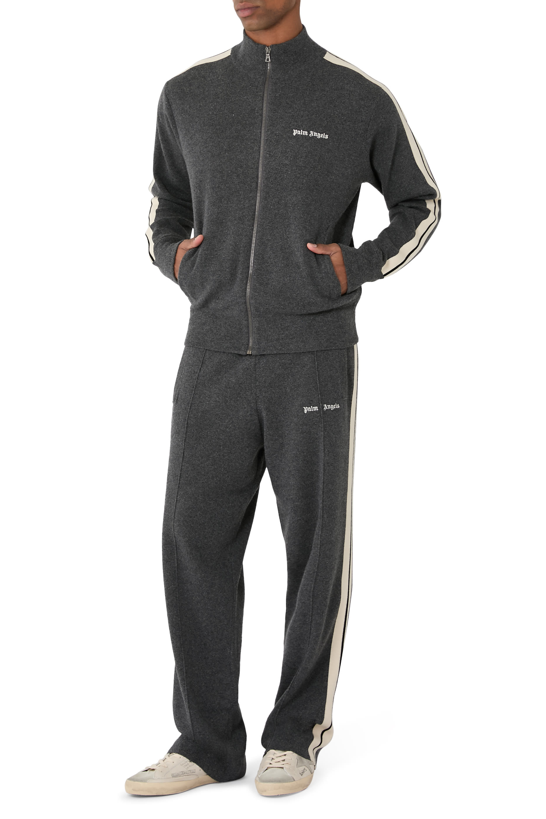 جاكيت رياضي بشعار الماركة الكلاسيكي