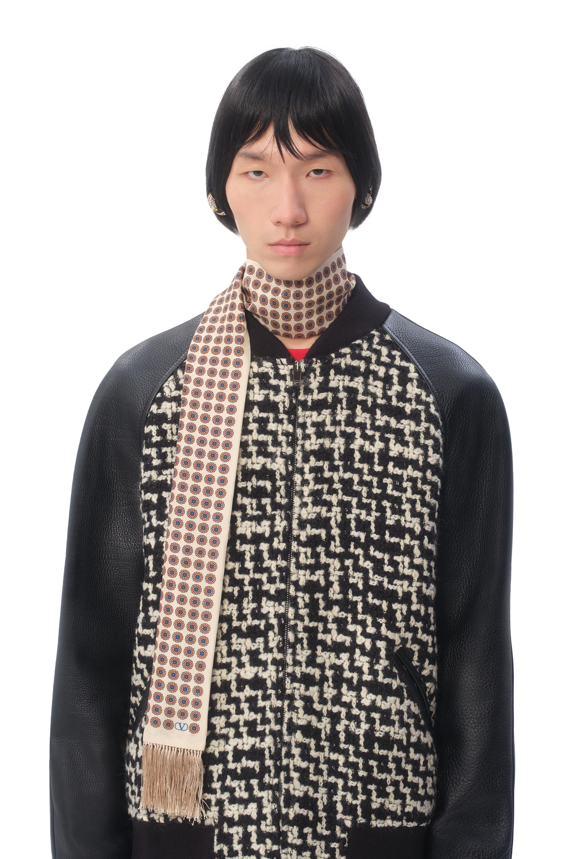 وشاح بشرابات بنقشة شامبر حرير