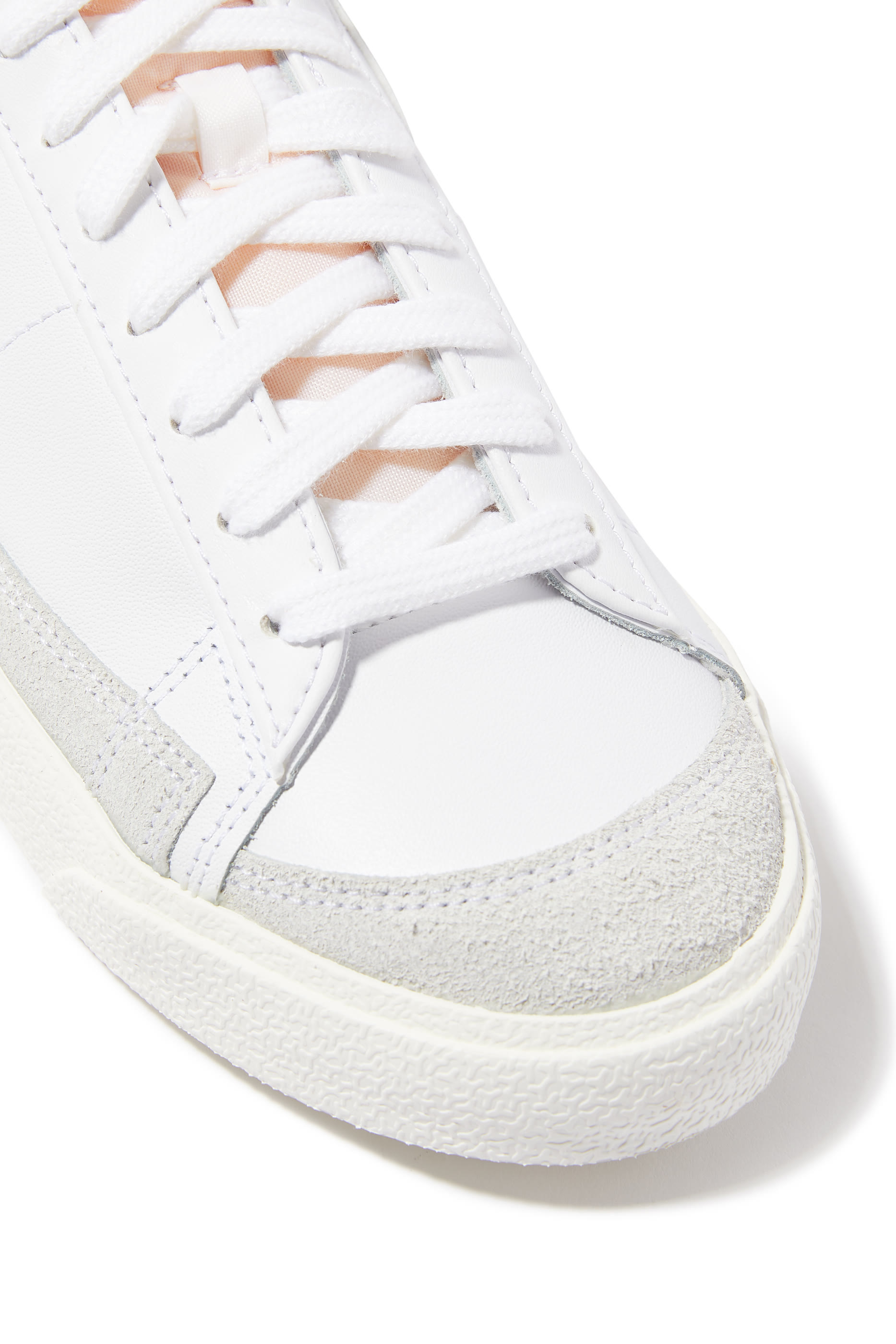 سنيكرز بليزر 77 كلاسيكي أسفل الكاحل