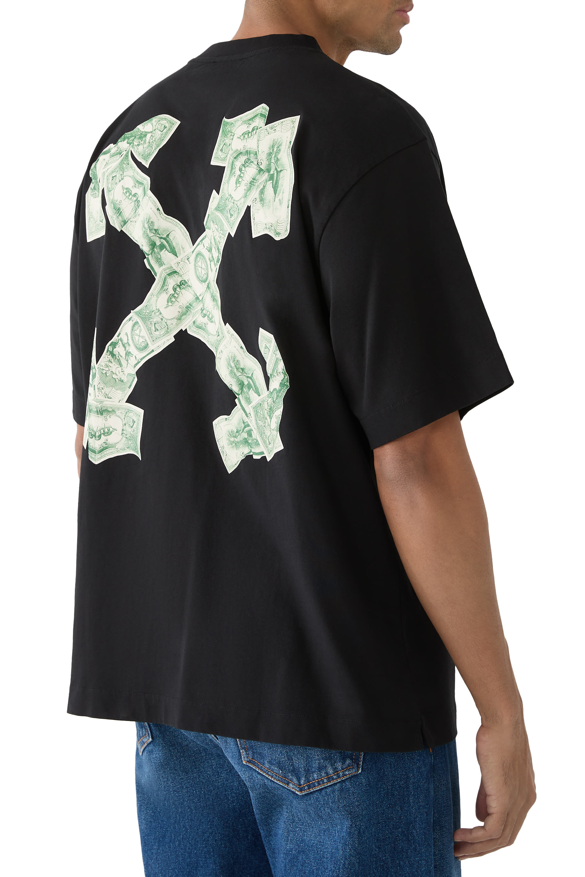 تيشيرت سكيت بشعار الأسهم بأكمام قصيرة