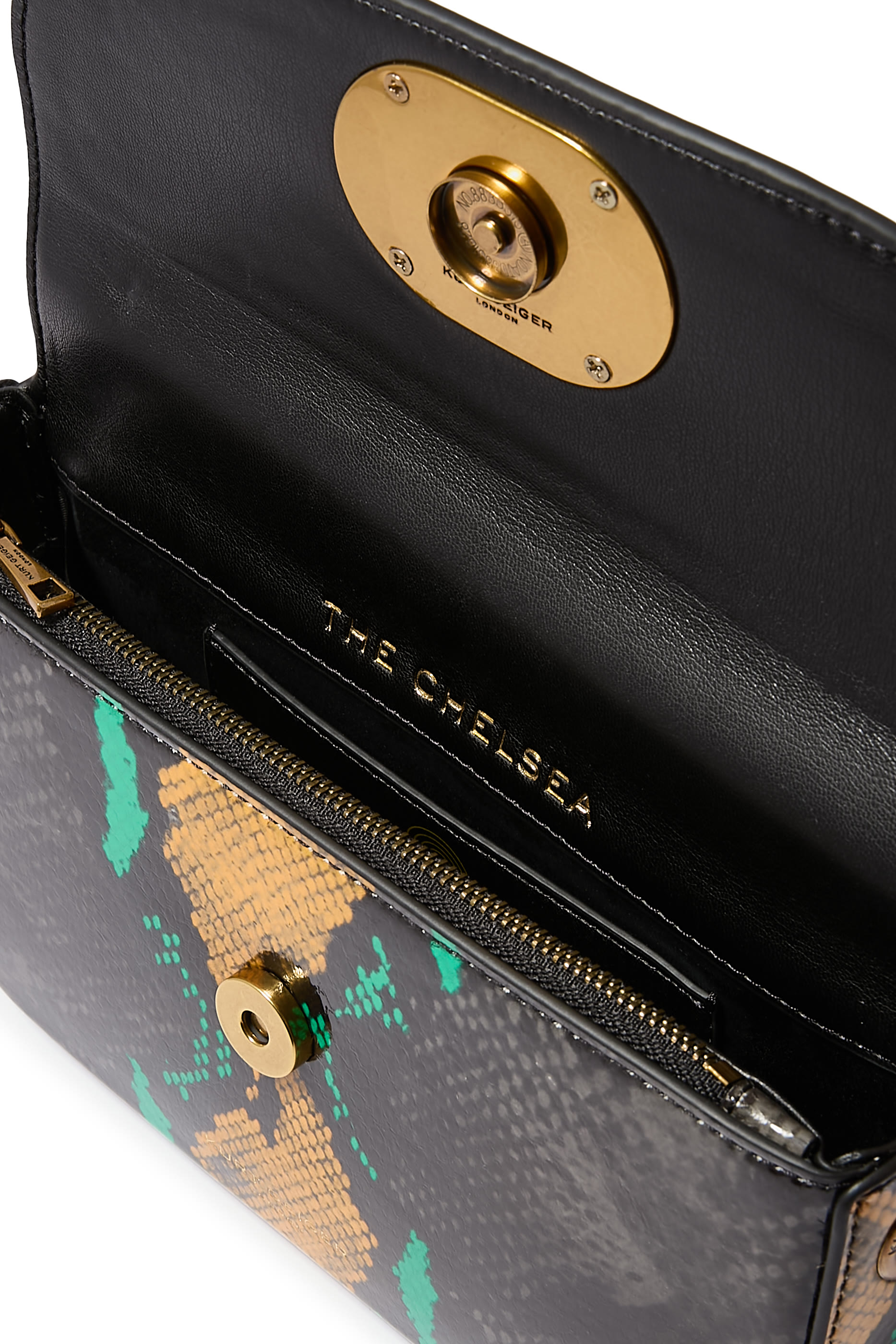 حقيبة كروس بودي تشيلسي صغيرة