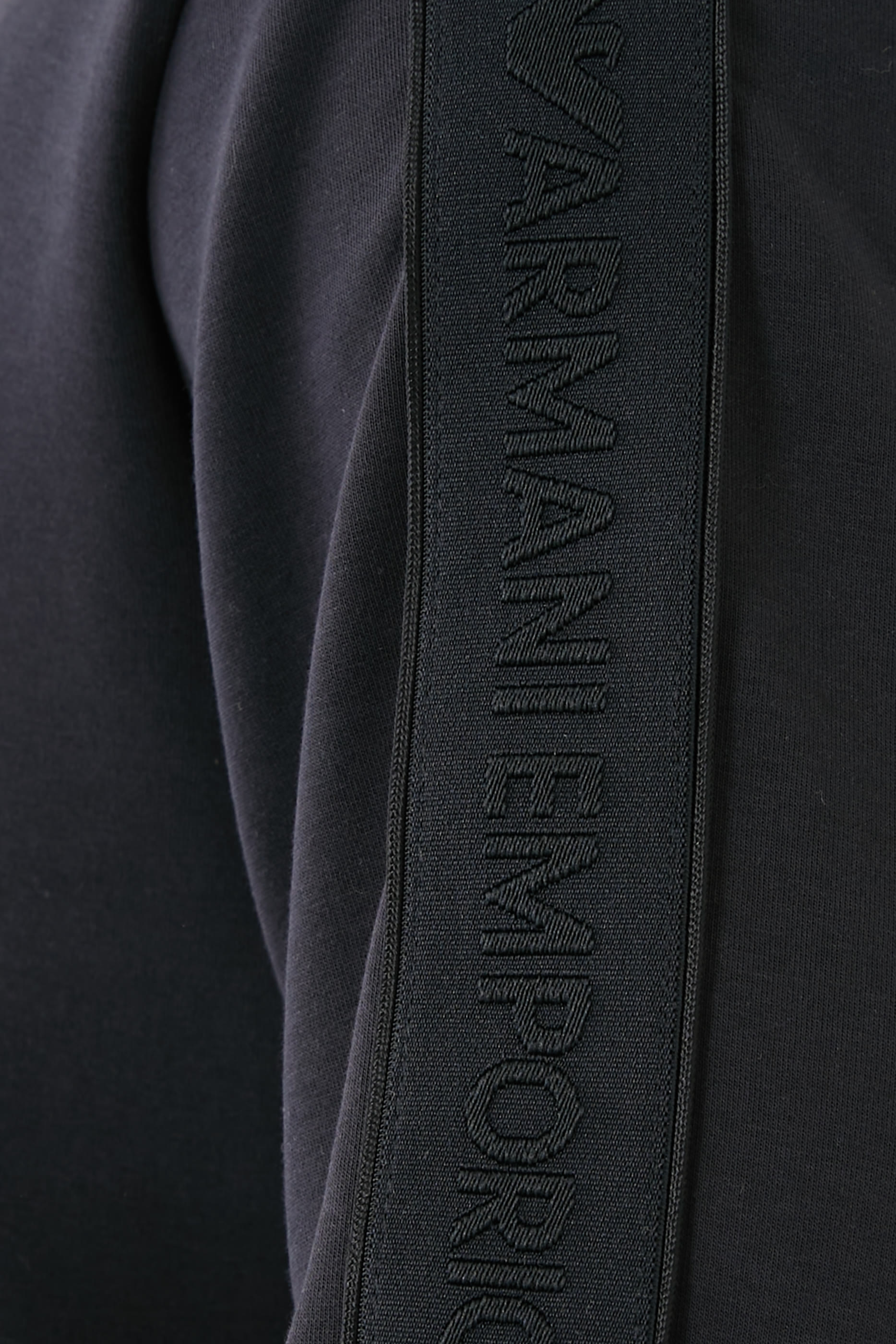 سويت شيرت بسحّاب وشريط شعار الماركة جيرسيه مزدوج