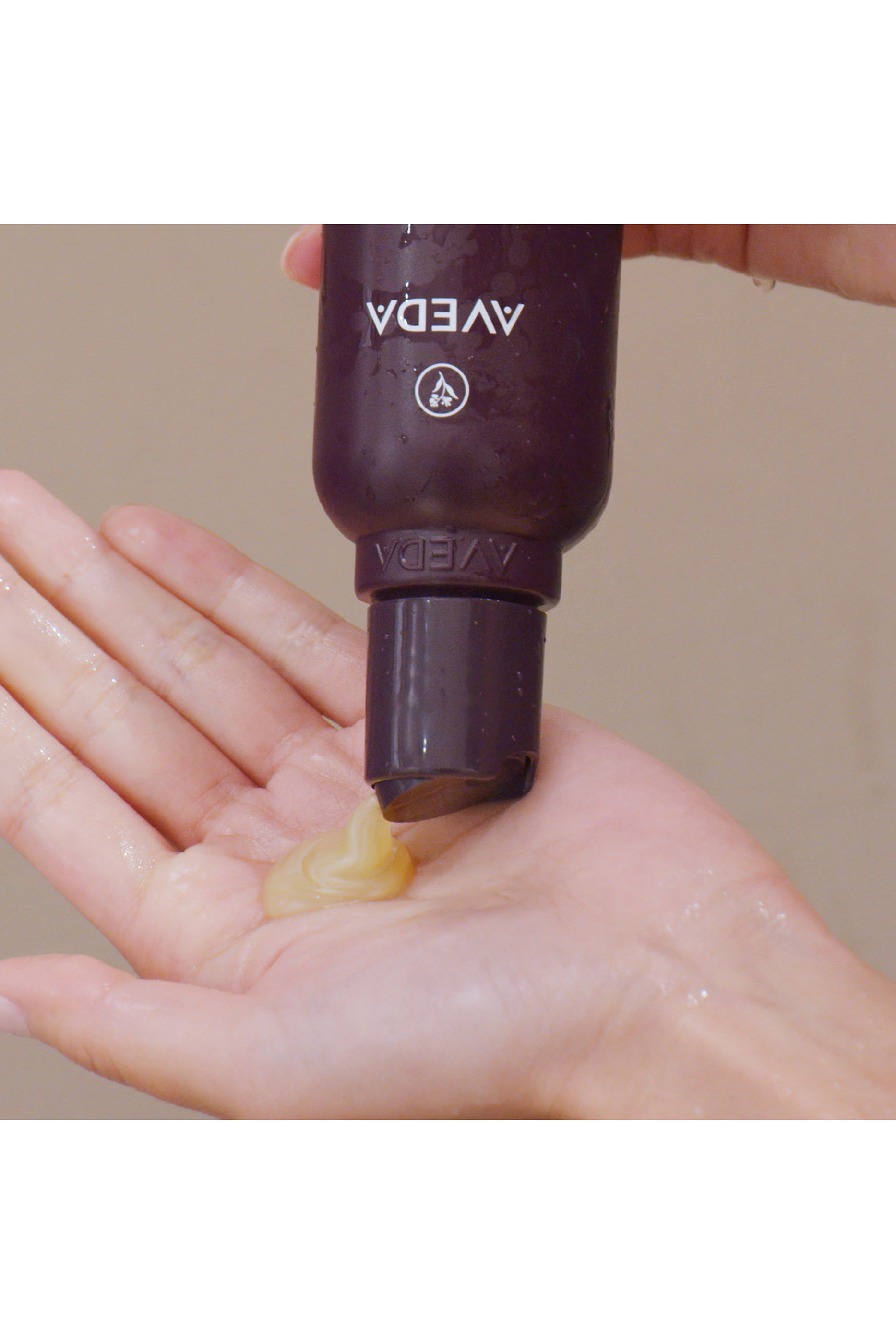 شامبو إنفاتي ألترا أدفانسد الخفيف للتقشير