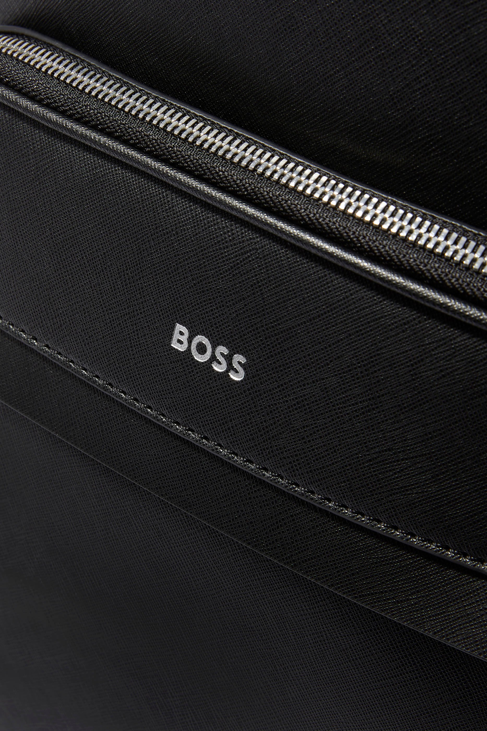 حقيبة ظهر زير جلد