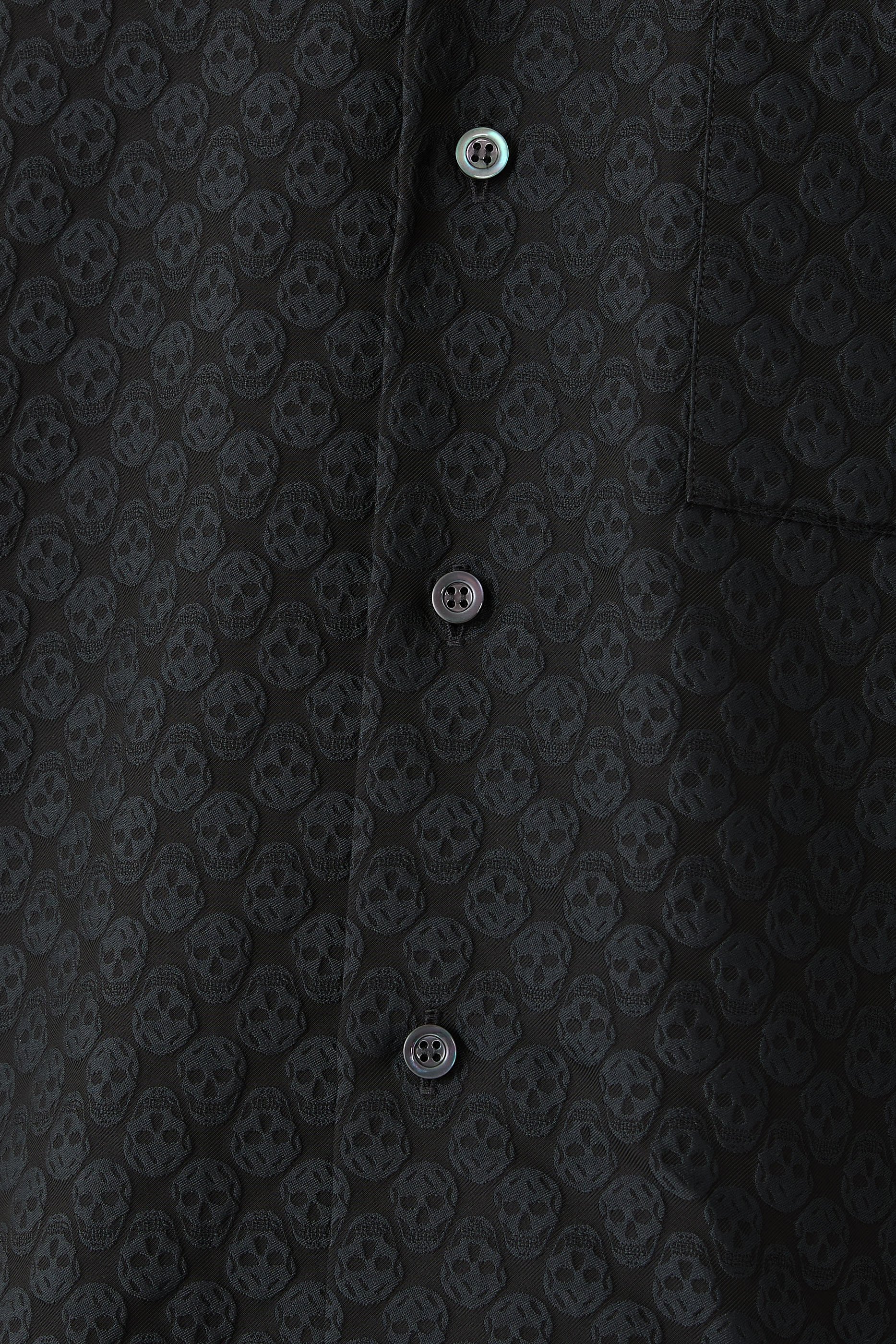 قميص هاوايان بياقة مطوية