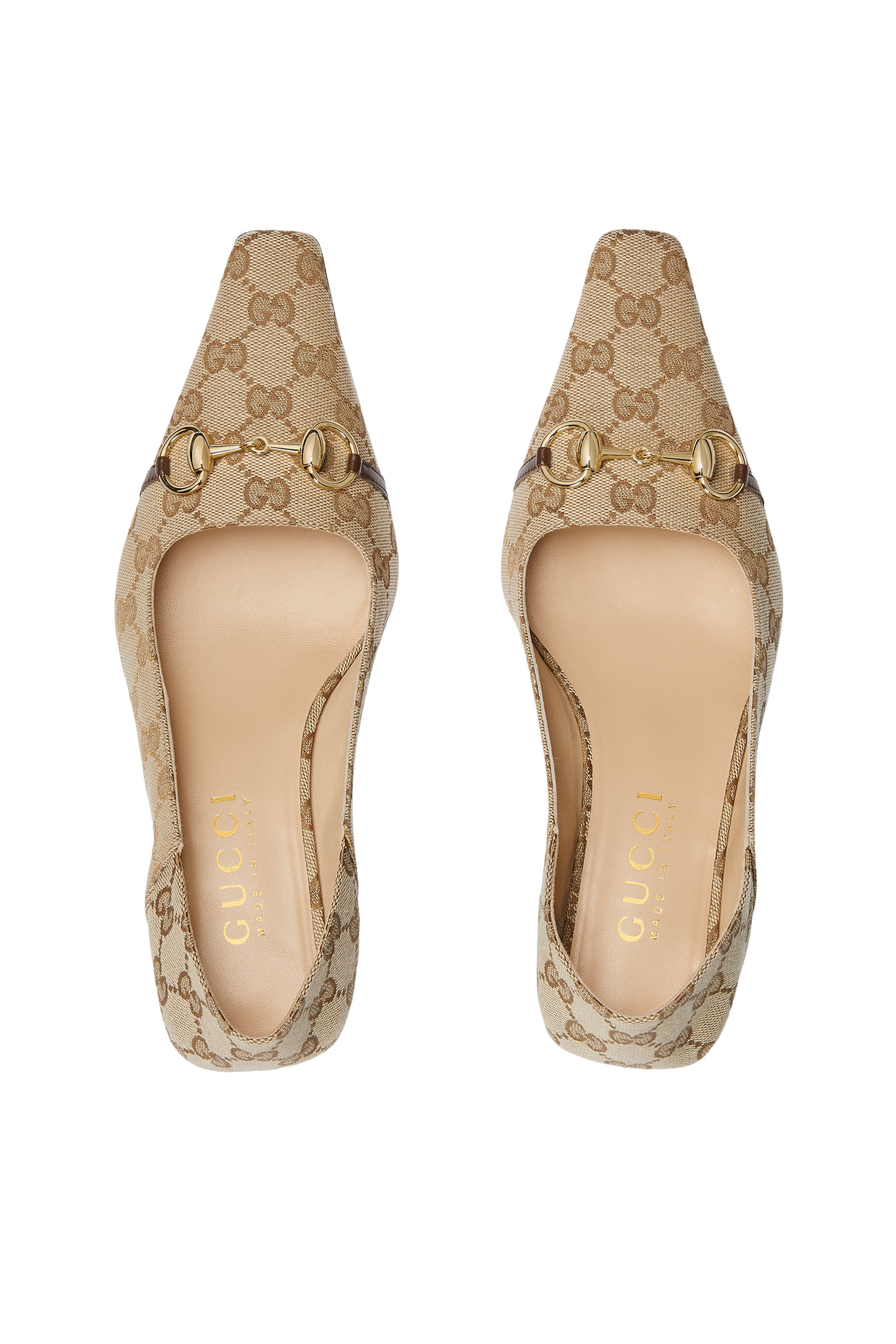 حذاء فيتوريا كلاسيكي 55