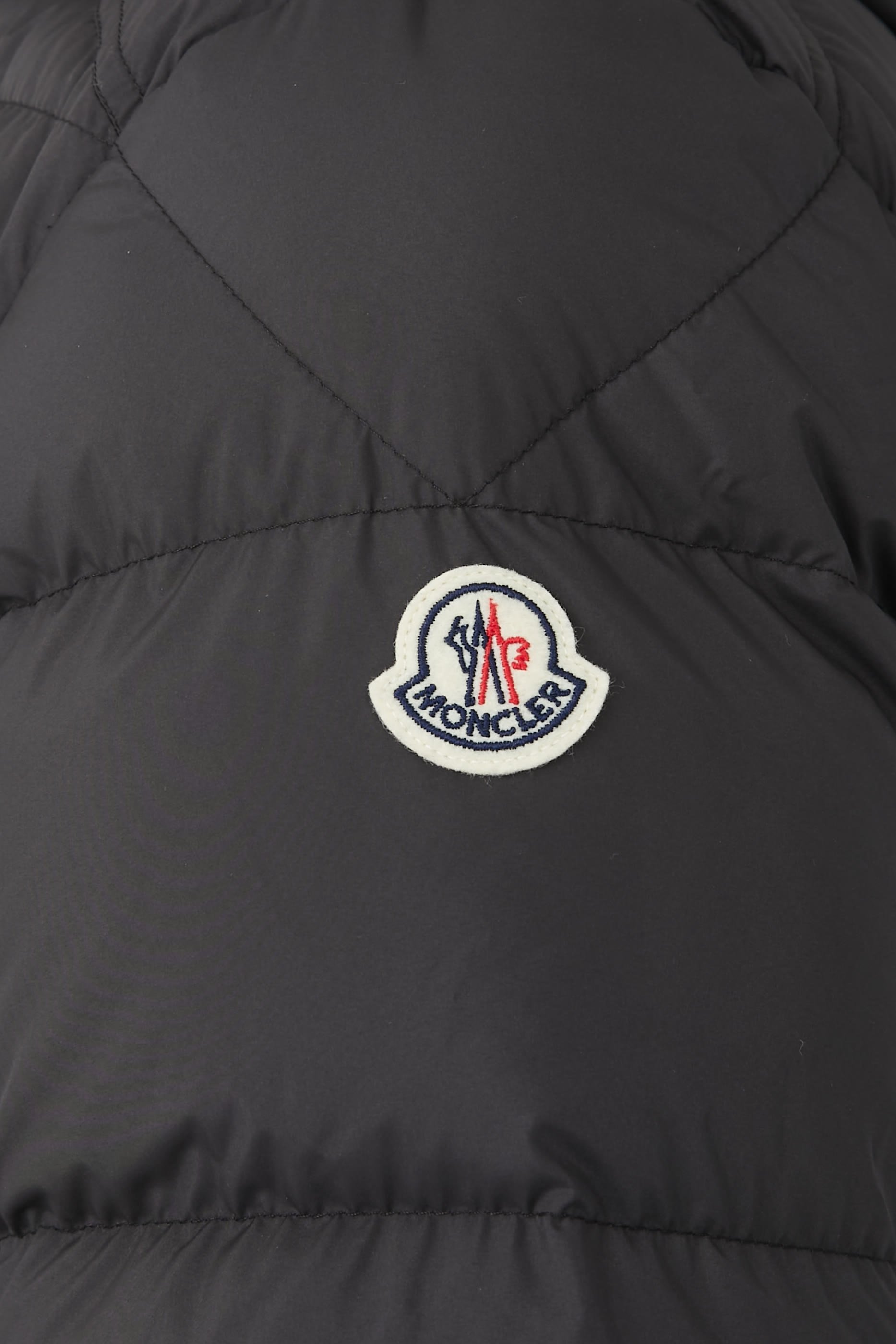 جاكيت كاردير قصير مبطن بالزغب