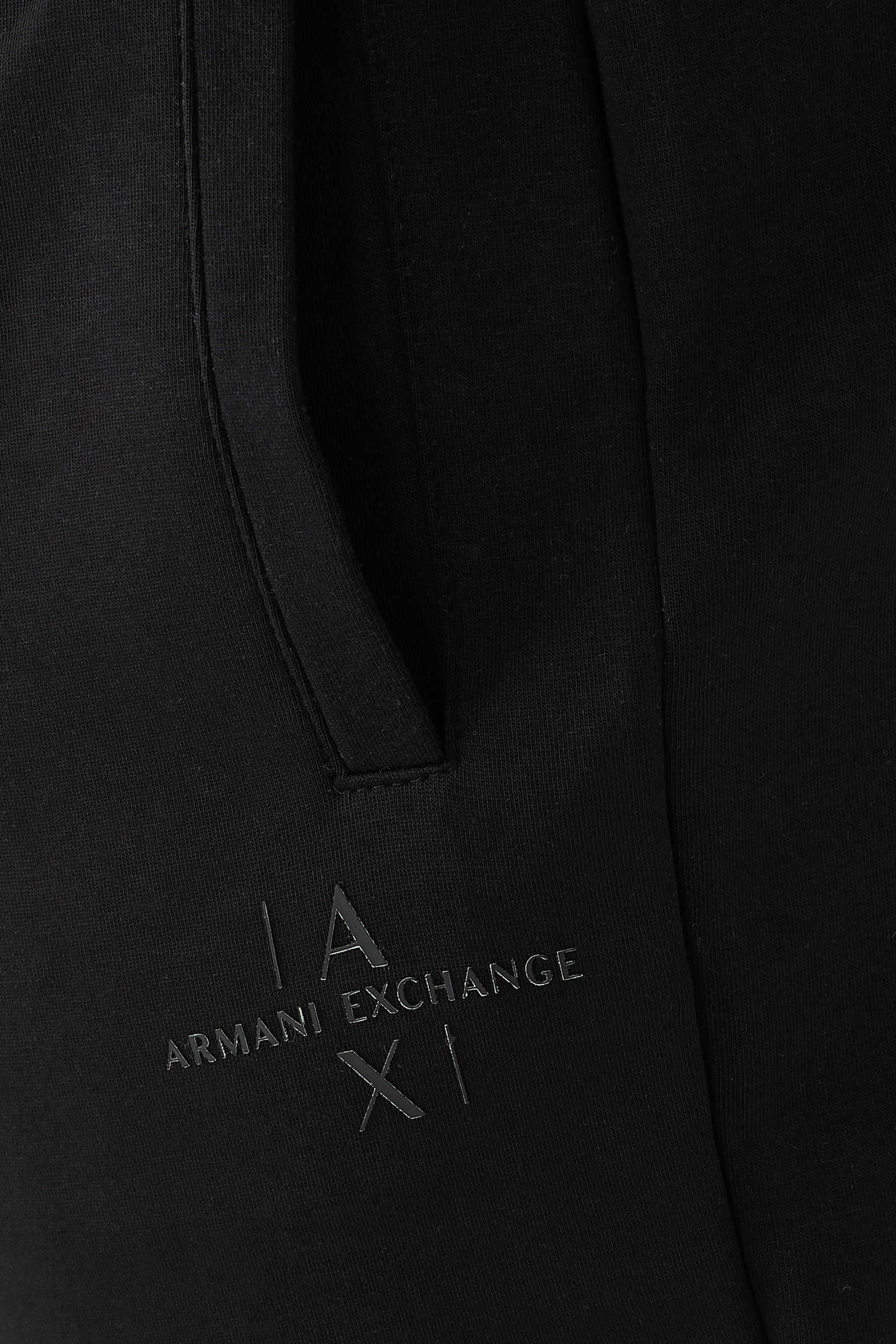 بنطار بشعار الماركة جرسيه