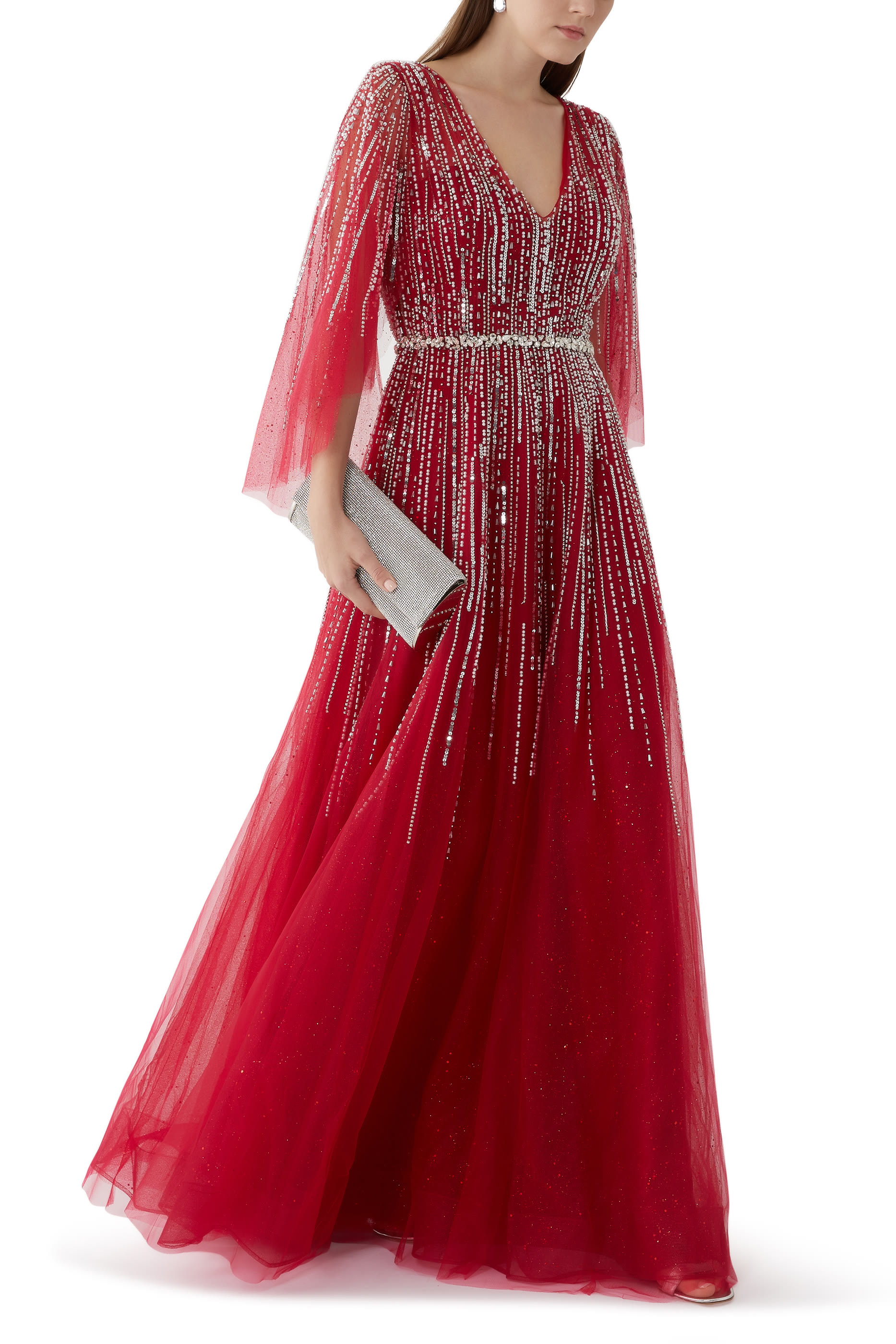 فستان سهرة بأكمام كاب