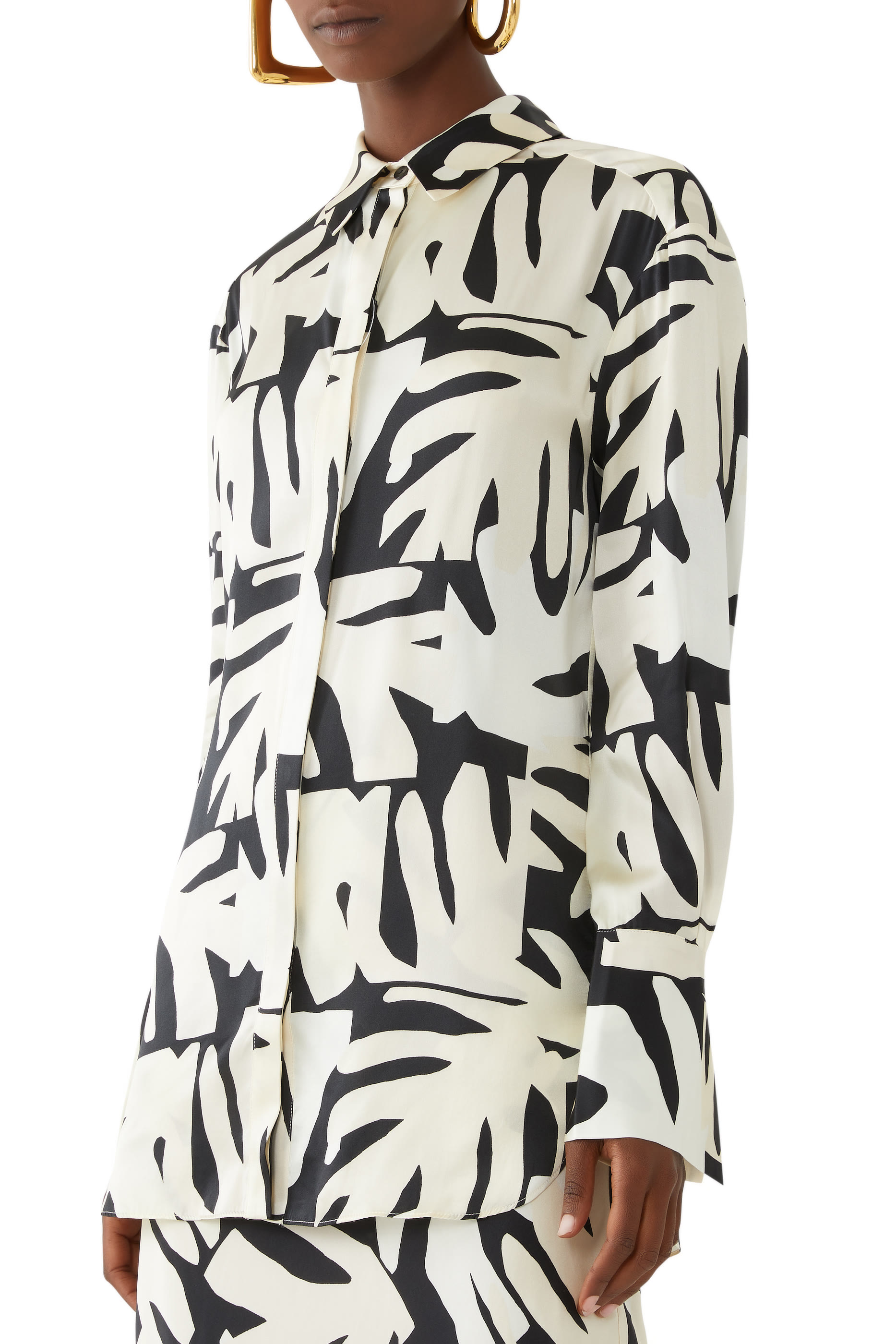 قميص مايكا بقصة مريحة حرير