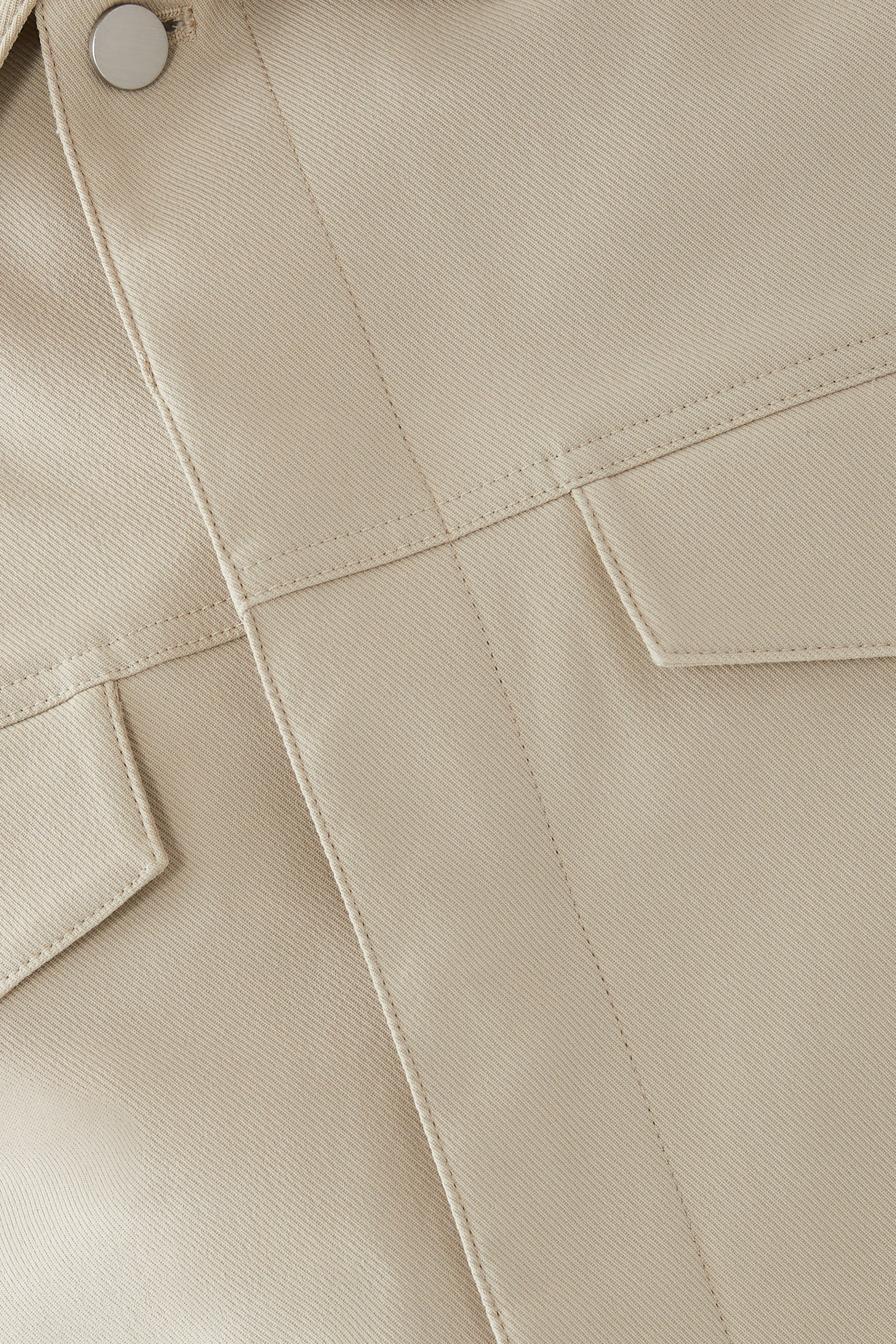 قميص ريفير نيوتريك