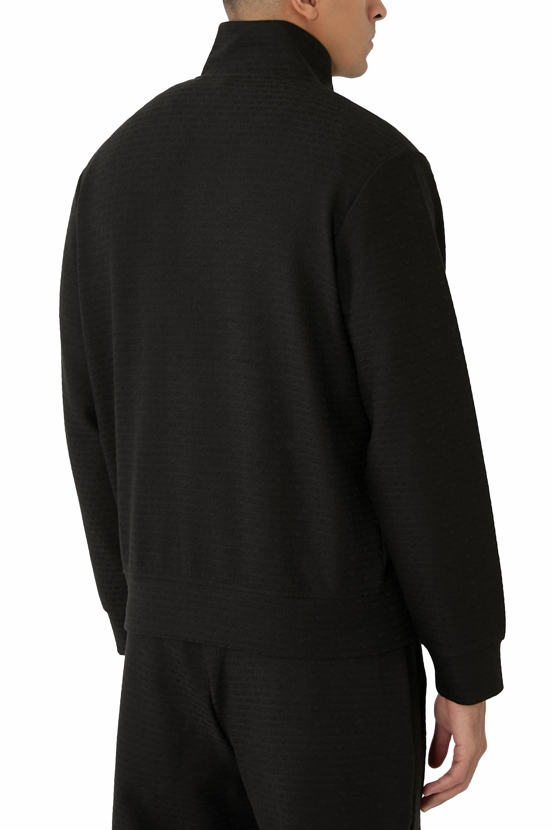 سويت شيرت بسحاب وشعار الماركة