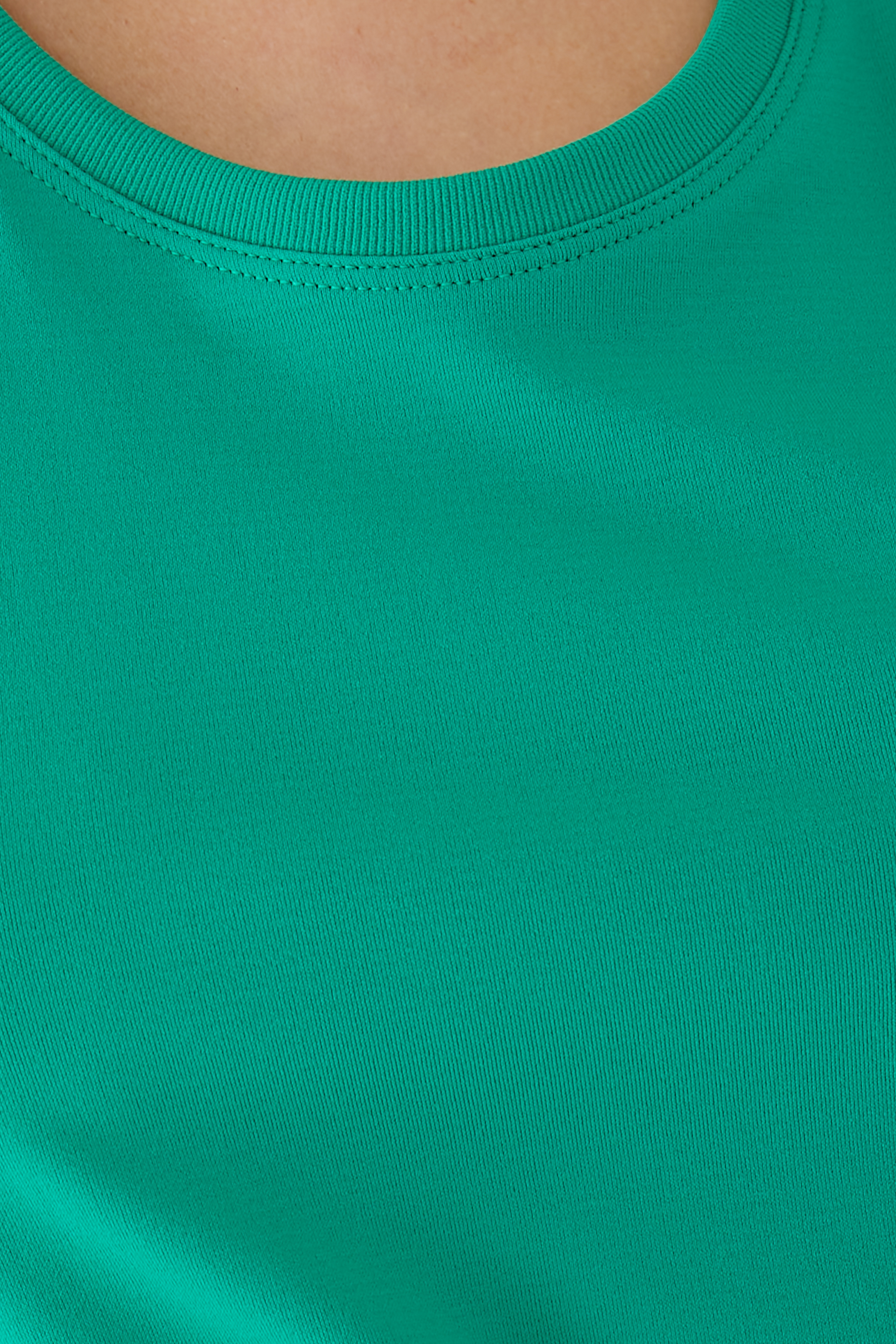 بلوزة اثليتك بلا أكمام