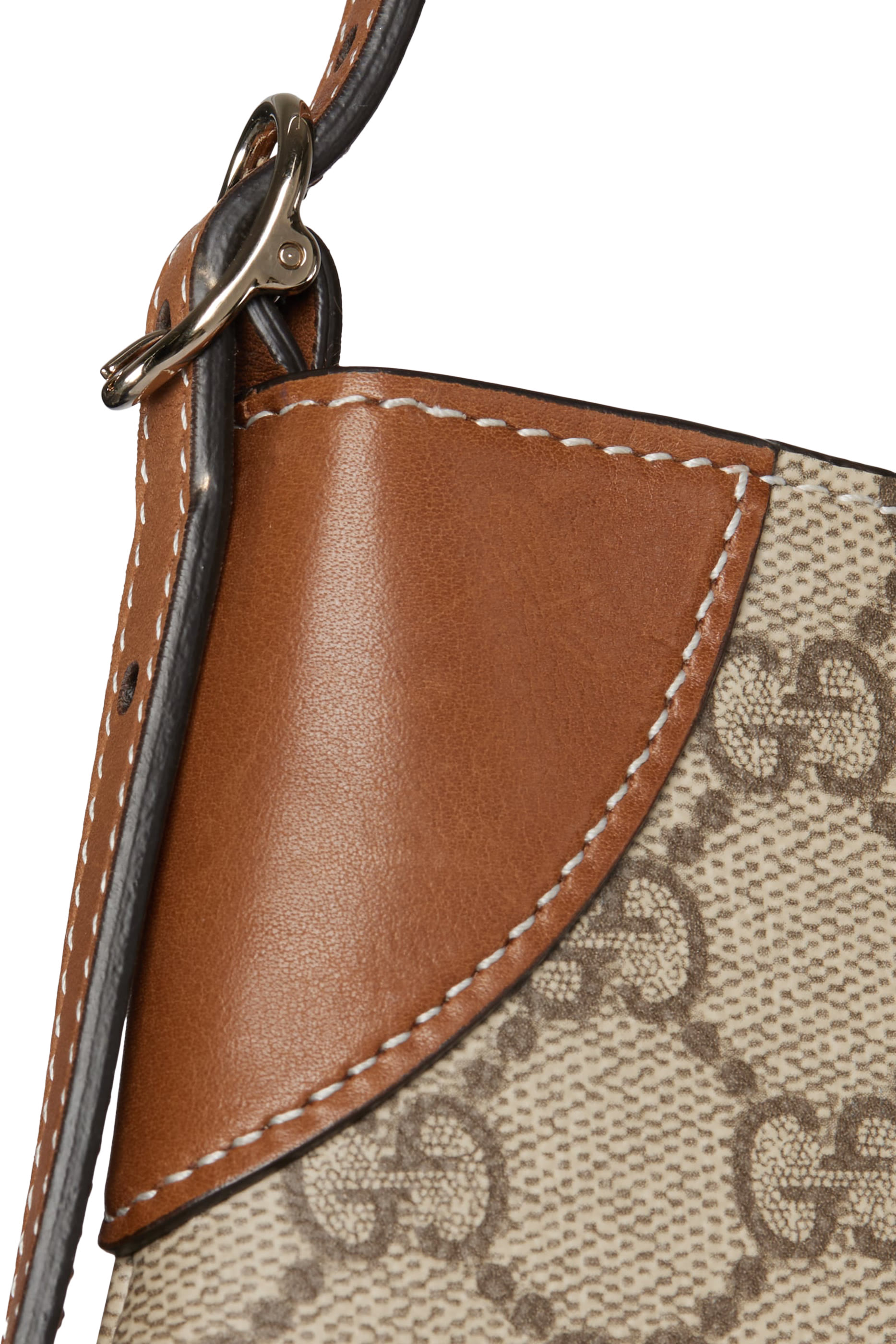 حقيبة كتف صغيرة جدا بنقشة حرفي شعار الماركة