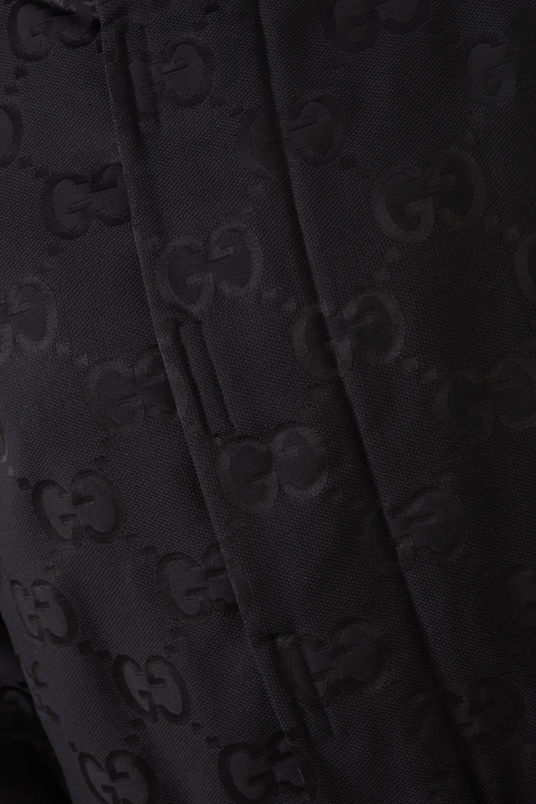 جاكيت قنب بنقشة حرفي GG بحجم كبير