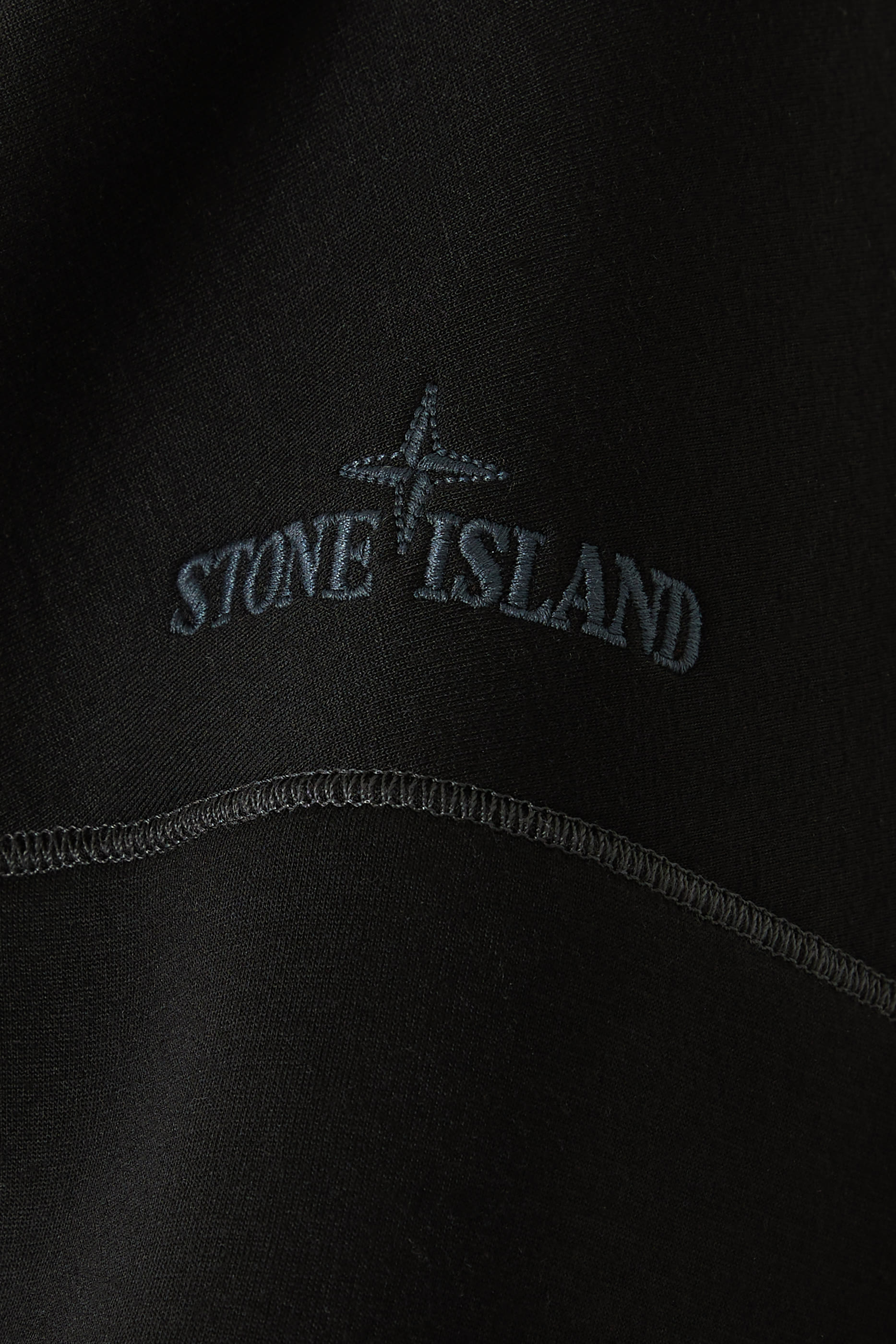 سويت شيرت بغطاء رأس