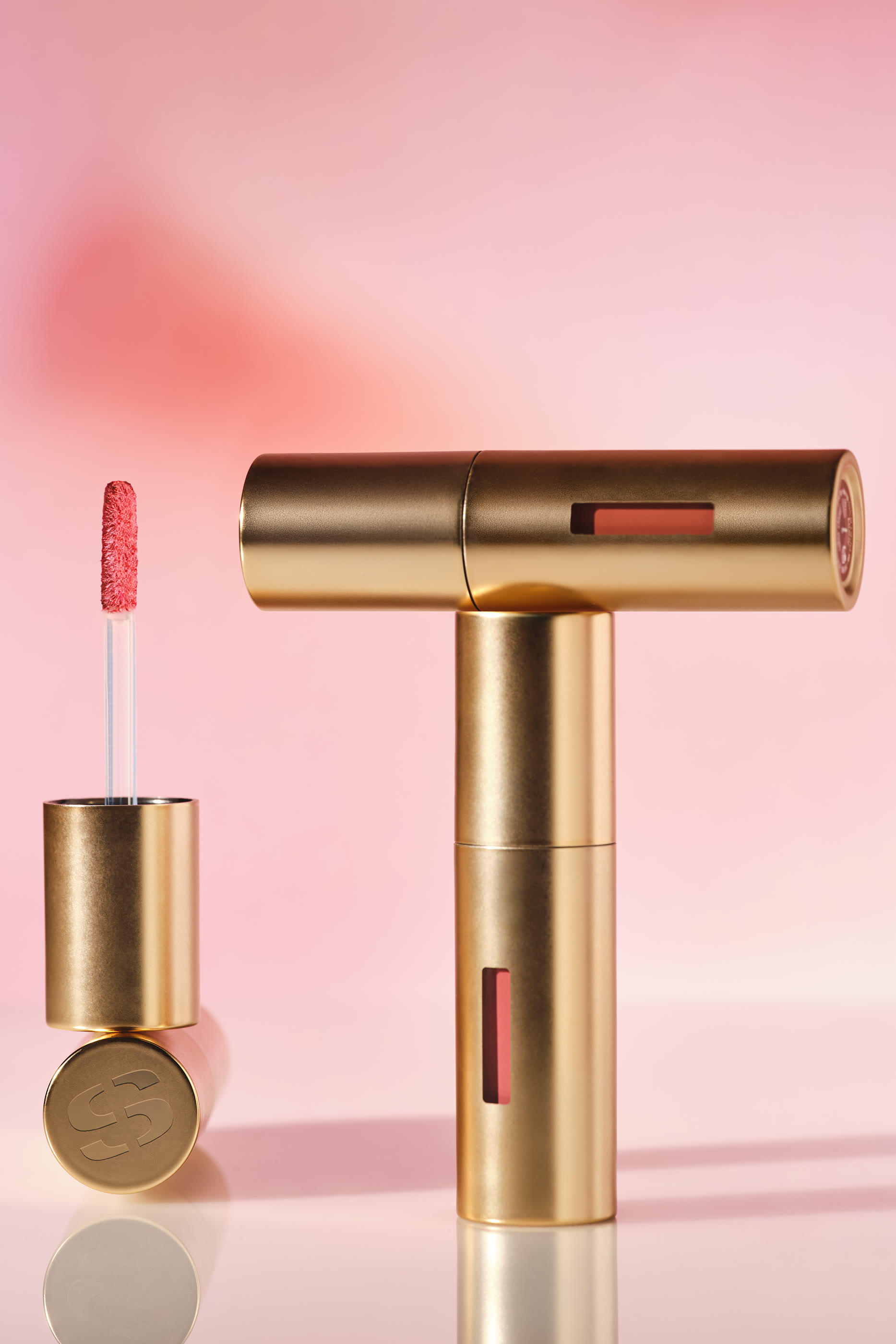 أحمر شفاه كولور كلاود