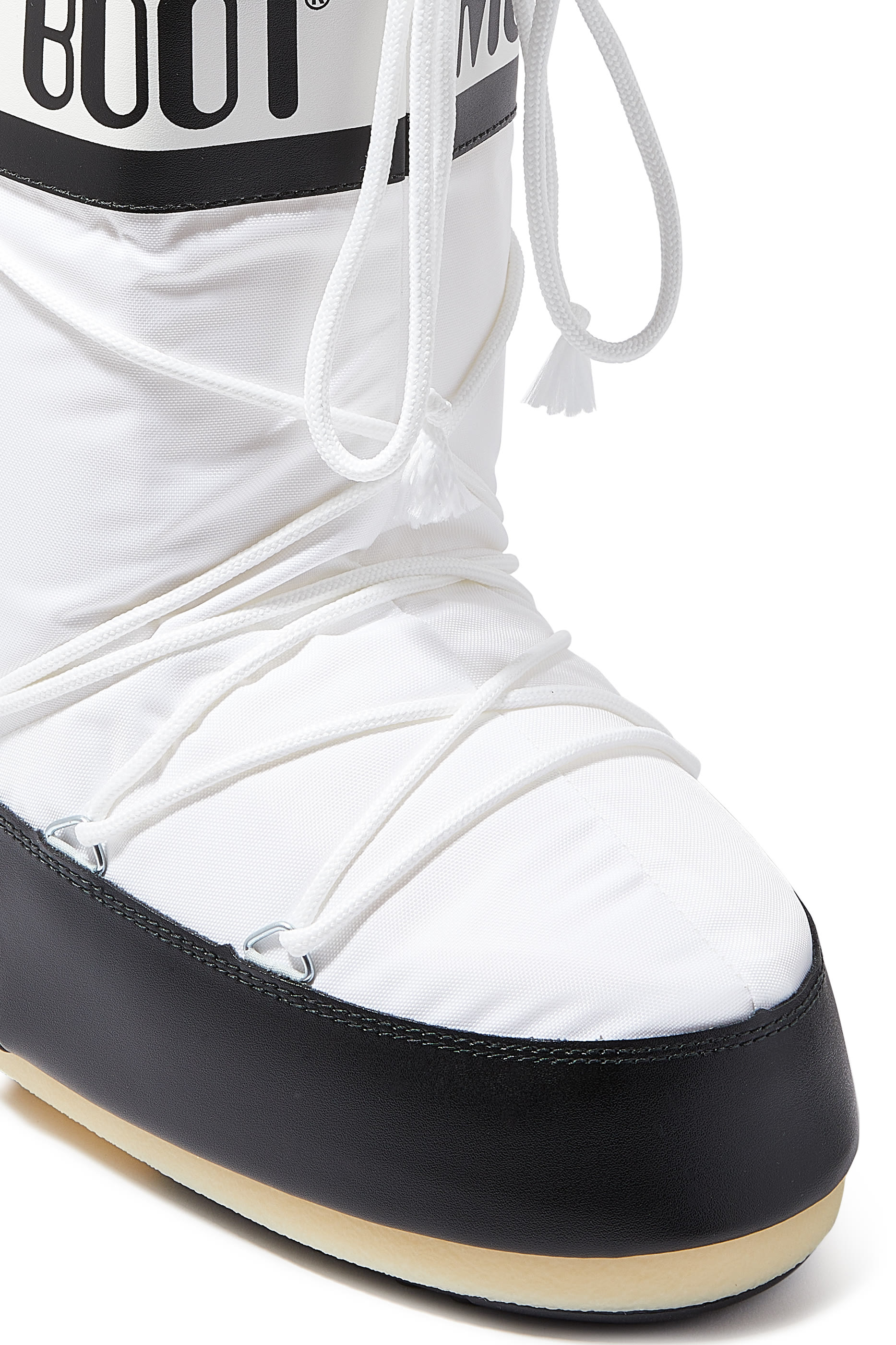 بوت ايكون بتصميم مقسم بألوان نايلون