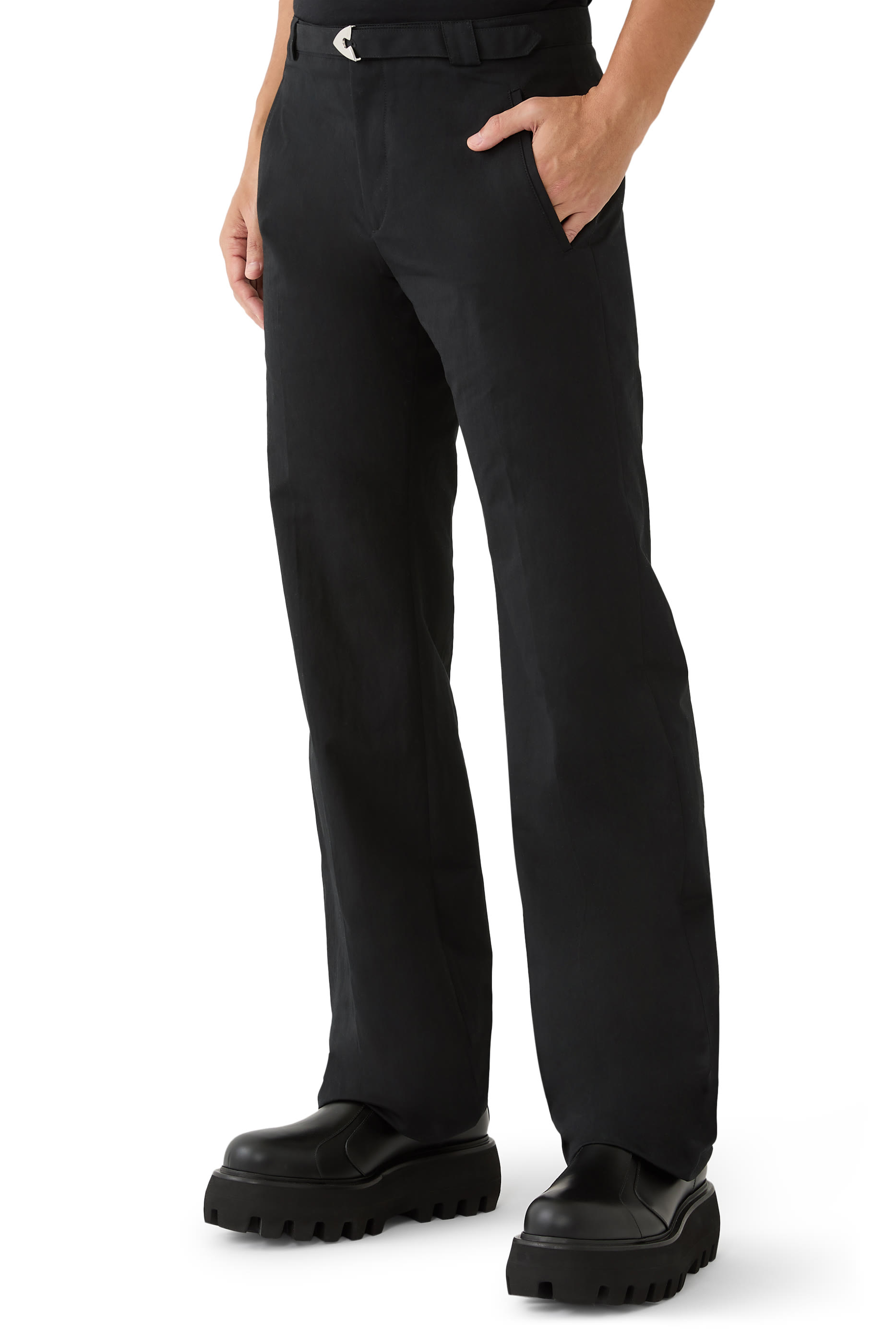 بنطال بحزام بحلية بتصميم سهم